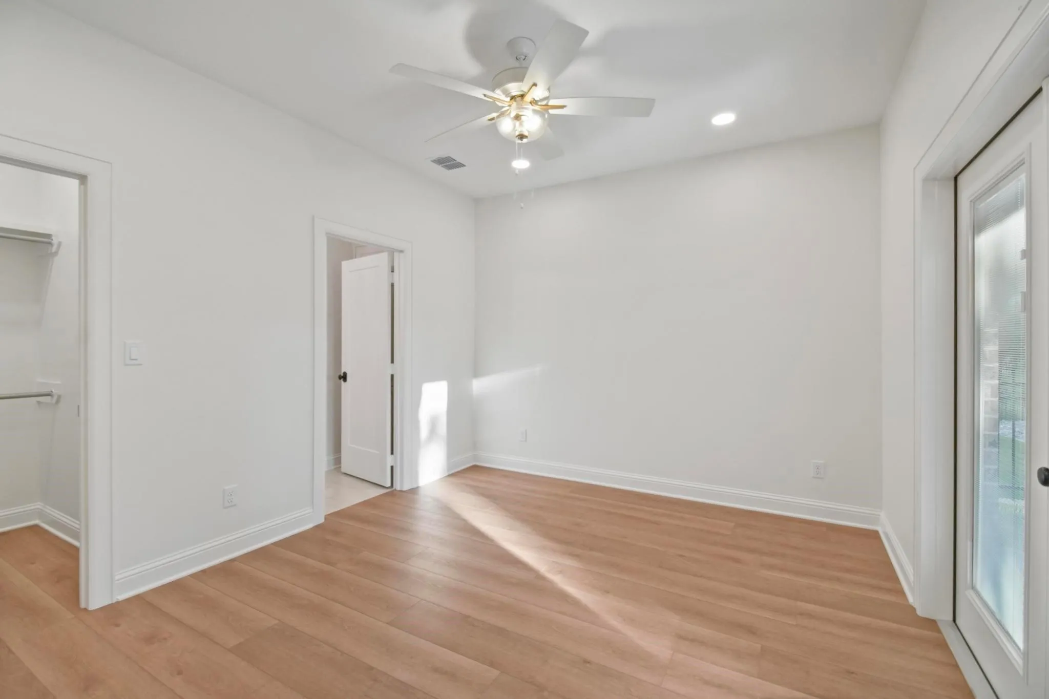 Single Family Residence For Sale in Smith County , 9244 Villas Court, Tyler, Texas 75703, 3 Bedroom, 3 Bathroom, 2 Garage spaces, 2,160 Sqft, built in 2025, mls#21310056, Real Estate Agent in Tyler, Homes For Sale in Smith county, Homes For Sale in Tyler, Realtor in Tyler Texas, Real Estate Brokerage Independent Realty Texas, Luminita Cordes Realtor
