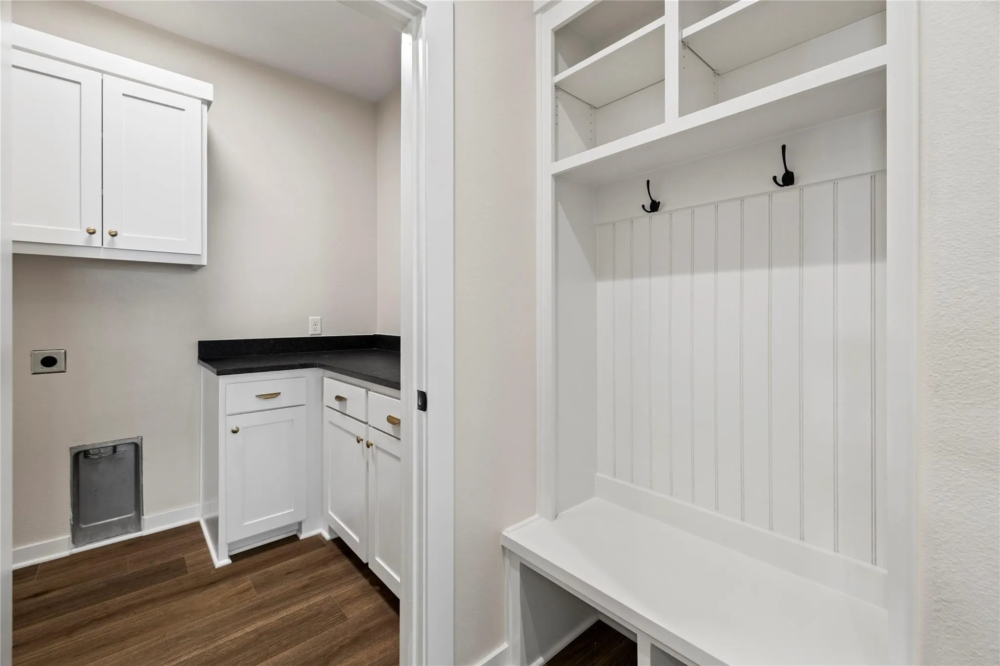 Single Family Residence For Sale in Smith County , 118 Sides Boulevard, Bullard, Texas 75757, 3 Bedrooms, 3 Bathrooms, 2 Garage spaces, 2,286 Sqft, built in 2022, Price $385,900, mls#21310073, Real Estate Agent in Bullard, Homes For Sale in Smith county, Homes For Sale in Bullard, Realtor in Bullard Texas, Real Estate Brokerage Independent Realty Texas, Luminita Cordes Realtor