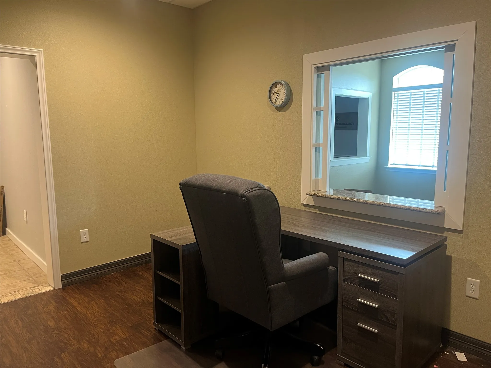 Office For Rent in Smith County , 1404 Rice Road 200, 300, Tyler, Texas 75703, 0, 0, Garage spaces, 0 Sqft, built in 2007, mls#21310757, Real Estate Agent in Tyler, Homes For Rent in Smith county, Homes For Rent in Tyler, Realtor in Tyler Texas, Real Estate Brokerage Independent Realty Texas, Luminita Cordes Realtor