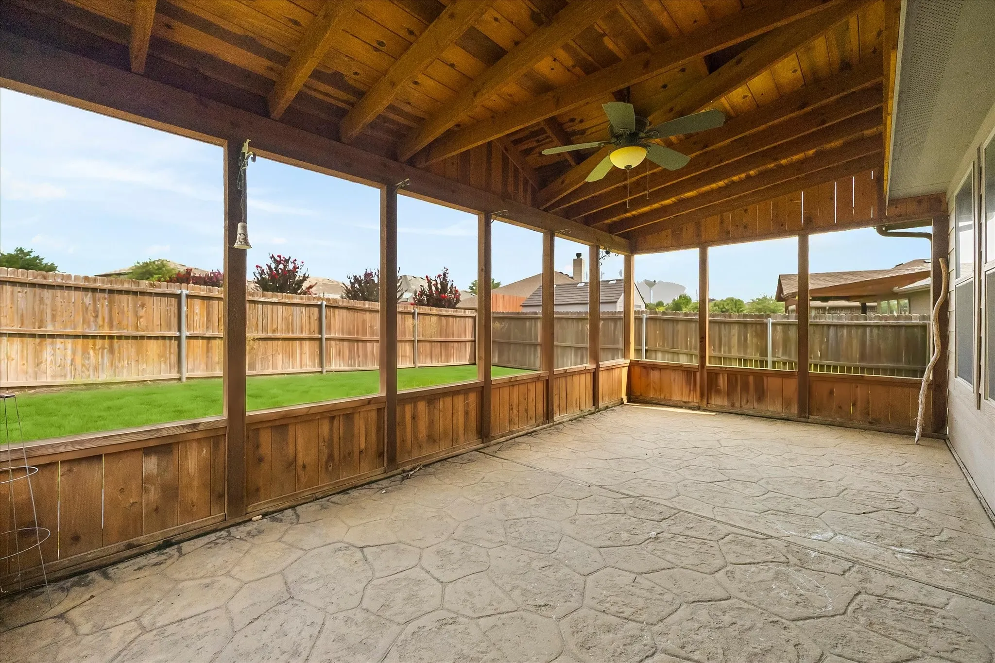 Single Family Residence For Sale in Collin County , 716 Harrison Lane, Lavon, Texas 75166, 4 Bedroom, 2 Bathroom, 2 Garage spaces, 1,969 Sqft, built in 2012, mls#21310765, Real Estate Agent in Lavon, Homes For Sale in Collin county, Homes For Sale in Lavon, Realtor in Lavon Texas, Real Estate Brokerage Independent Realty Texas, Luminita Cordes Realtor