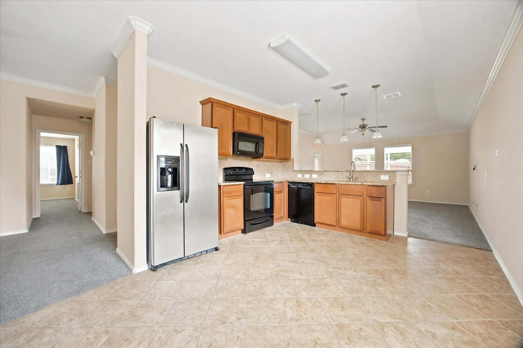 Single Family Residence For Sale in Collin County , 716 Harrison Lane, Lavon, Texas 75166, 4 Bedroom, 2 Bathroom, 2 Garage spaces, 1,969 Sqft, built in 2012, mls#21310765, Real Estate Agent in Lavon, Homes For Sale in Collin county, Homes For Sale in Lavon, Realtor in Lavon Texas, Real Estate Brokerage Independent Realty Texas, Luminita Cordes Realtor