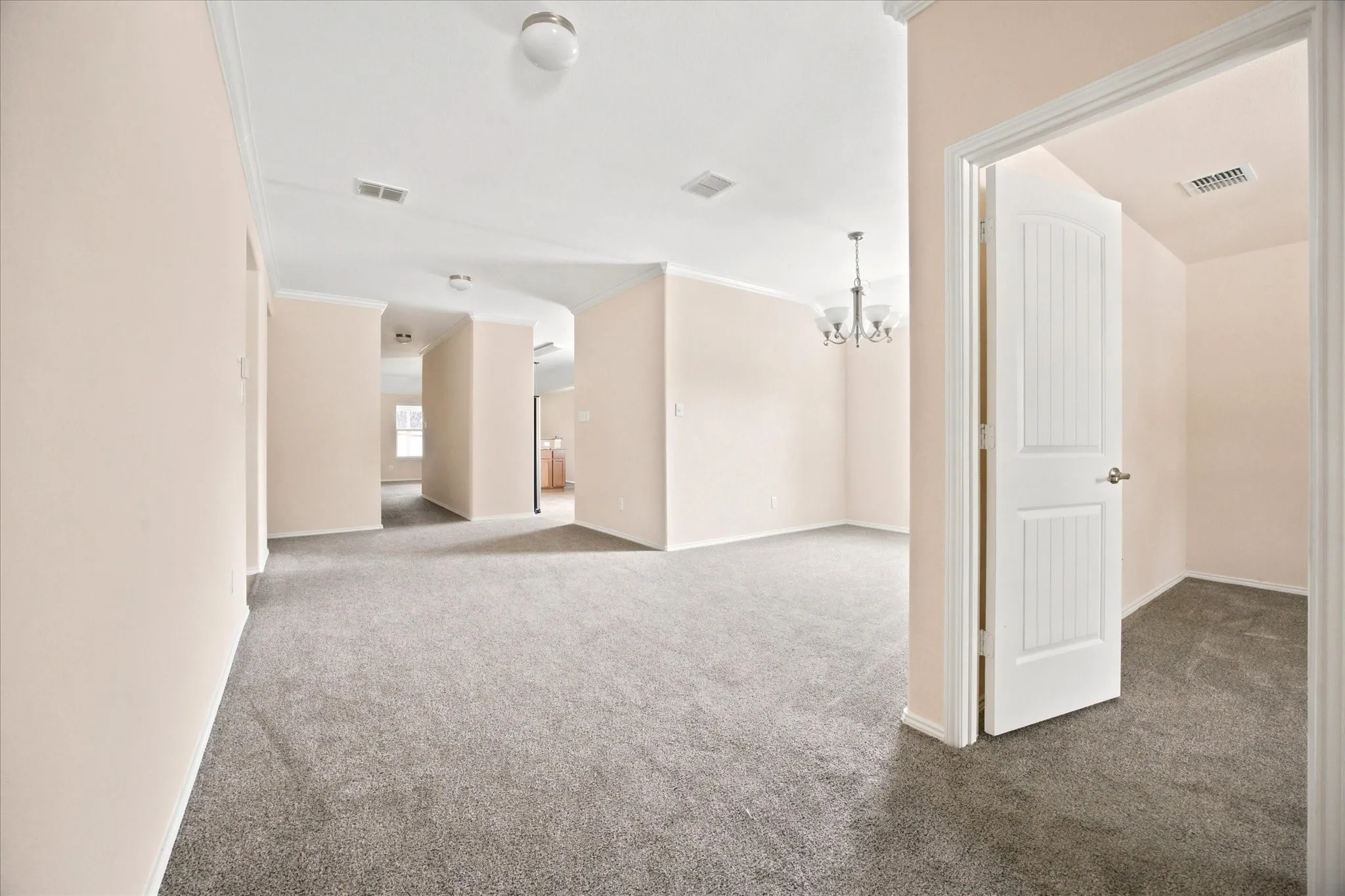 Single Family Residence For Sale in Collin County , 716 Harrison Lane, Lavon, Texas 75166, 4 Bedroom, 2 Bathroom, 2 Garage spaces, 1,969 Sqft, built in 2012, mls#21310765, Real Estate Agent in Lavon, Homes For Sale in Collin county, Homes For Sale in Lavon, Realtor in Lavon Texas, Real Estate Brokerage Independent Realty Texas, Luminita Cordes Realtor