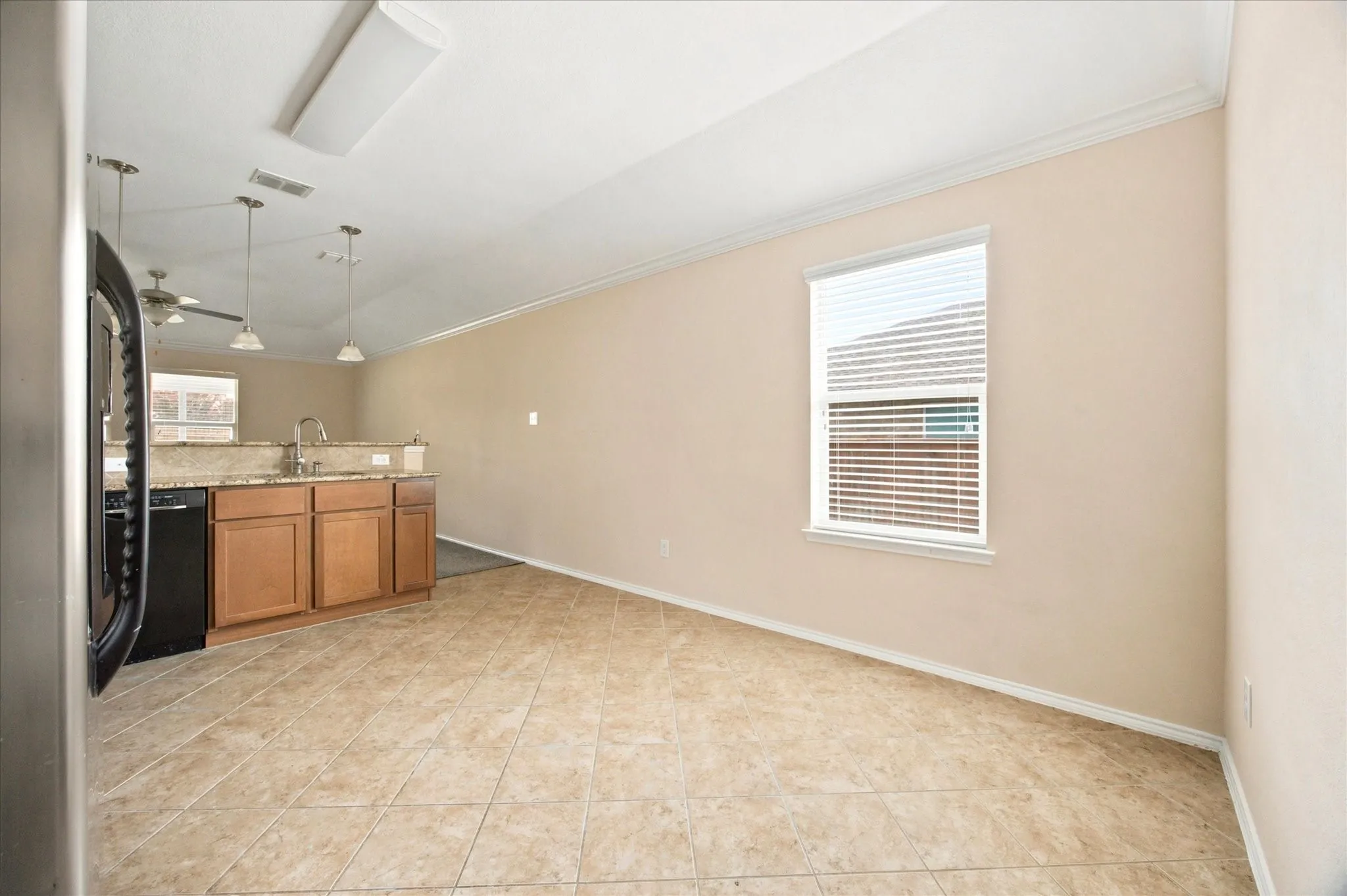 Single Family Residence For Sale in Collin County , 716 Harrison Lane, Lavon, Texas 75166, 4 Bedroom, 2 Bathroom, 2 Garage spaces, 1,969 Sqft, built in 2012, mls#21310765, Real Estate Agent in Lavon, Homes For Sale in Collin county, Homes For Sale in Lavon, Realtor in Lavon Texas, Real Estate Brokerage Independent Realty Texas, Luminita Cordes Realtor