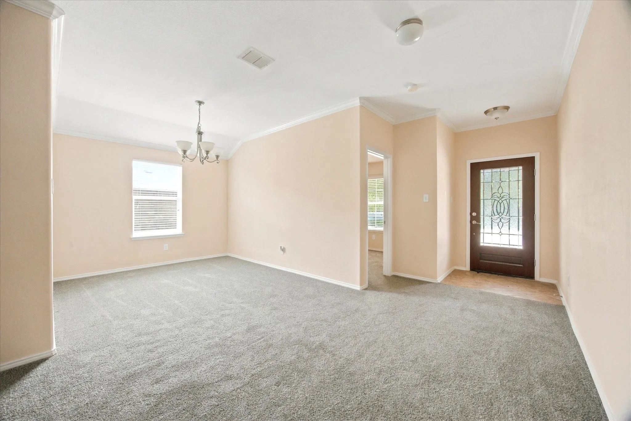 Single Family Residence For Sale in Collin County , 716 Harrison Lane, Lavon, Texas 75166, 4 Bedroom, 2 Bathroom, 2 Garage spaces, 1,969 Sqft, built in 2012, mls#21310765, Real Estate Agent in Lavon, Homes For Sale in Collin county, Homes For Sale in Lavon, Realtor in Lavon Texas, Real Estate Brokerage Independent Realty Texas, Luminita Cordes Realtor