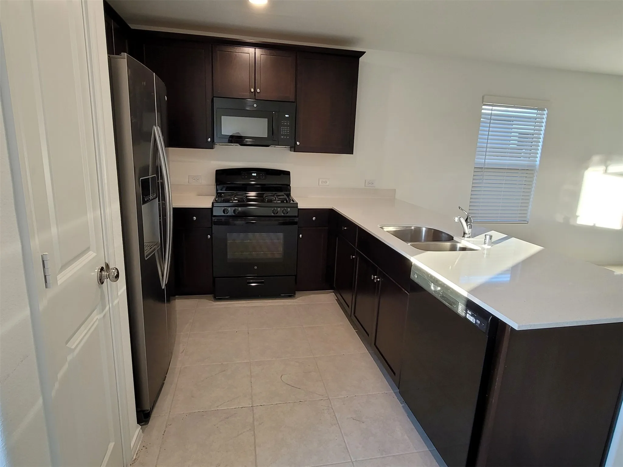 Single Family Residence For Rent in Collin County , 7513 Bluebell Lane, Mc Kinney, Texas 75071, 3 Bedroom, 2 Bathroom, 2 Garage spaces, 1,407 Sqft, built in 2022, mls#21310645, Real Estate Agent in Mc Kinney, Homes For Rent in Collin county, Homes For Rent in Mc Kinney, Realtor in Mc Kinney Texas, Real Estate Brokerage Independent Realty Texas, Luminita Cordes Realtor