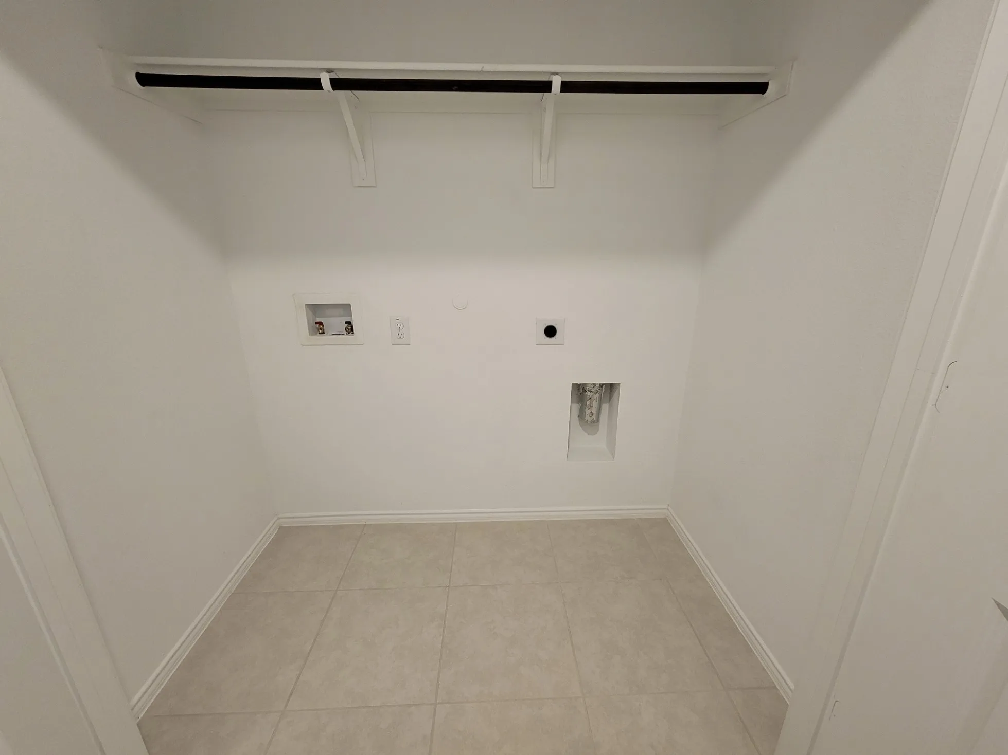Single Family Residence For Rent in Collin County , 7513 Bluebell Lane, Mc Kinney, Texas 75071, 3 Bedroom, 2 Bathroom, 2 Garage spaces, 1,407 Sqft, built in 2022, mls#21310645, Real Estate Agent in Mc Kinney, Homes For Rent in Collin county, Homes For Rent in Mc Kinney, Realtor in Mc Kinney Texas, Real Estate Brokerage Independent Realty Texas, Luminita Cordes Realtor