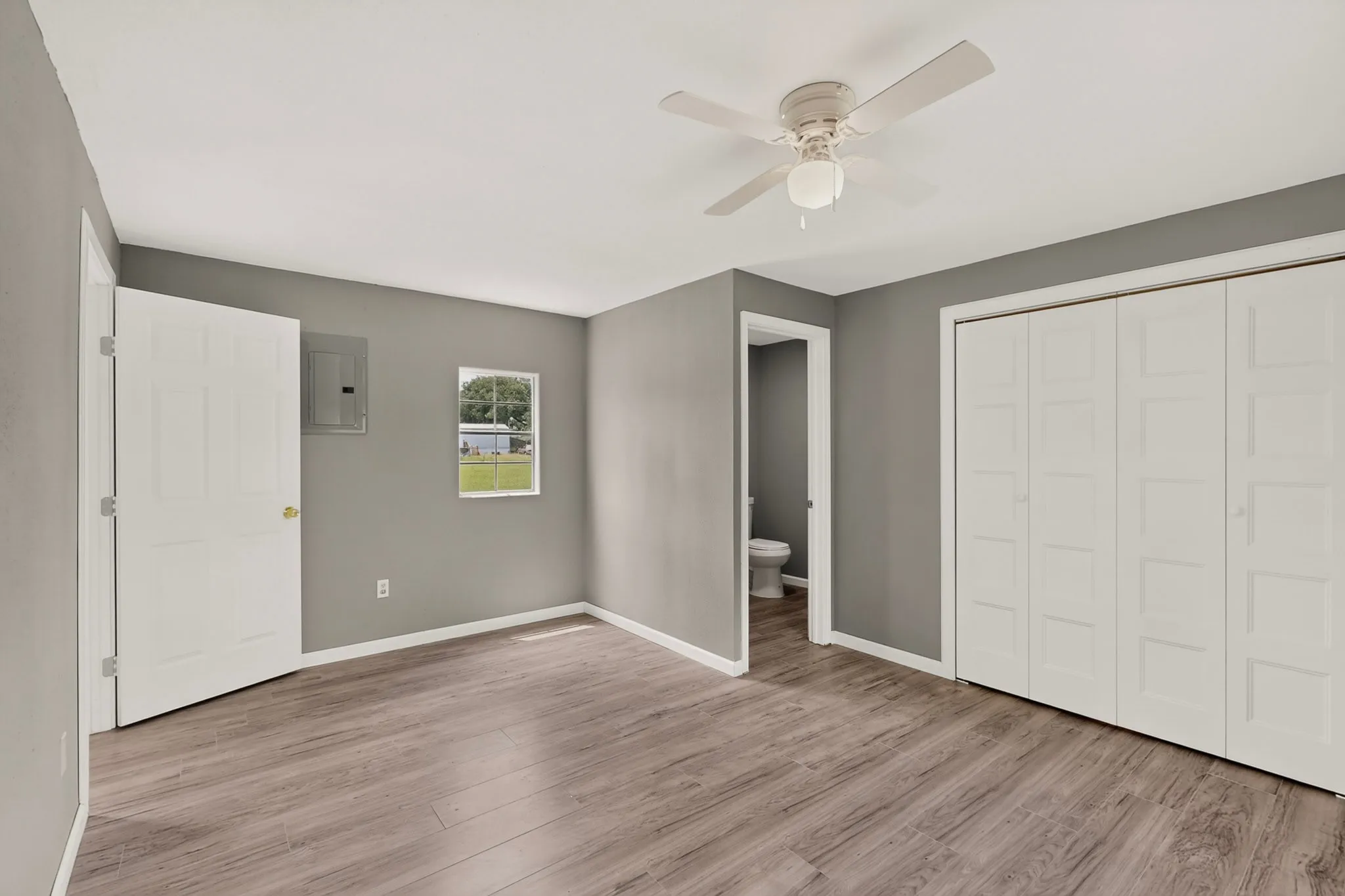 Single Family Residence For Rent in Johnson County , 1657 E 2nd Street, Cleburne, Texas 76031, 1 Bedroom, 1 Bathroom, Garage spaces, 624 Sqft, built in 2024, mls#21307945, Real Estate Agent in Cleburne, Homes For Rent in Johnson county, Homes For Rent in Cleburne, Realtor in Cleburne Texas, Real Estate Brokerage Independent Realty Texas, Luminita Cordes Realtor