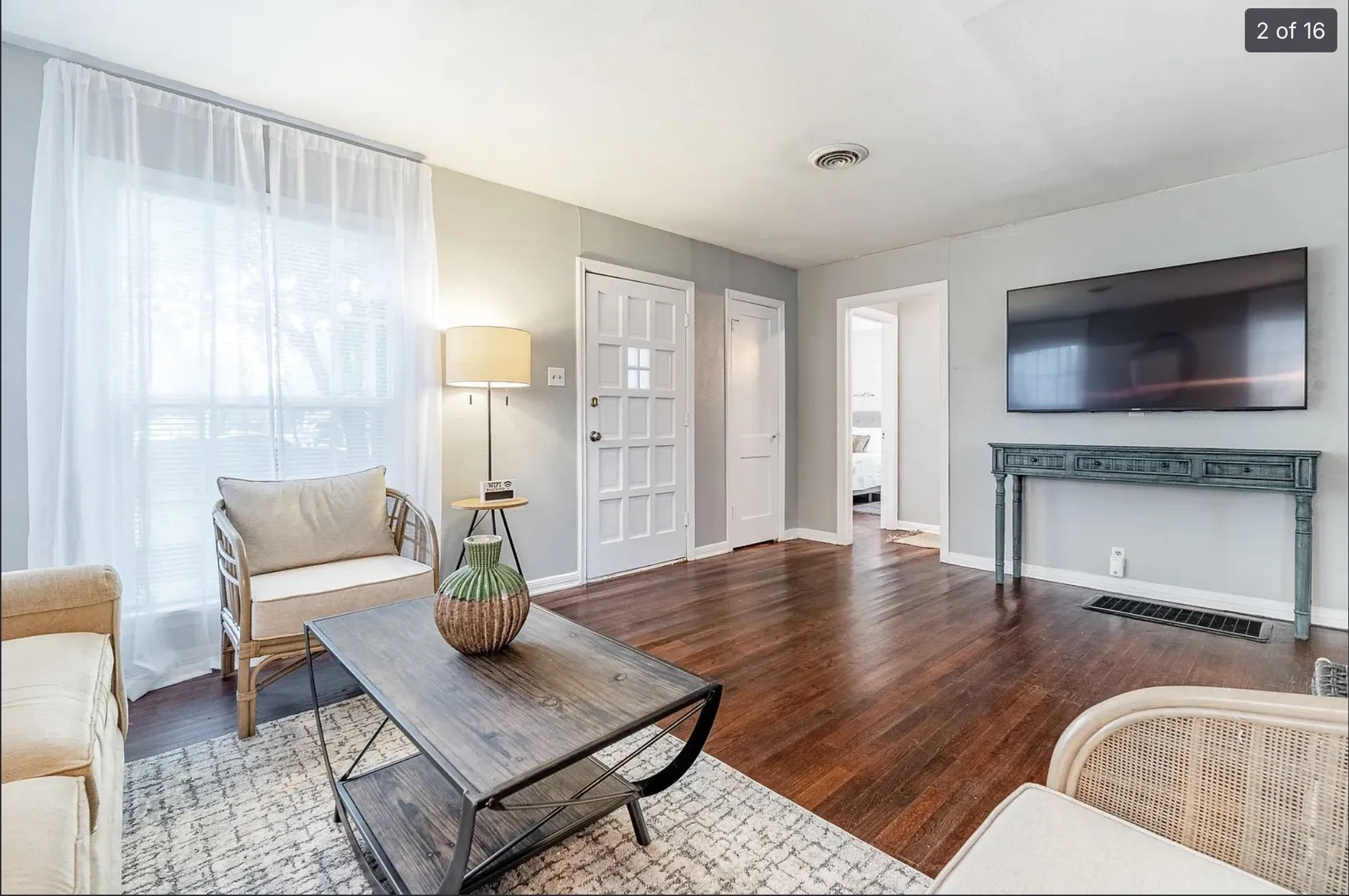 Single Family Residence For Rent in Dallas County , 1201 W Alan Avenue, Carrollton, Texas 75006, 2 Bedroom, 1 Bathroom, 1 Garage spaces, 906 Sqft, built in 1951, mls#21309831, Real Estate Agent in Carrollton, Homes For Rent in Dallas county, Homes For Rent in Carrollton, Realtor in Carrollton Texas, Real Estate Brokerage Independent Realty Texas, Luminita Cordes Realtor