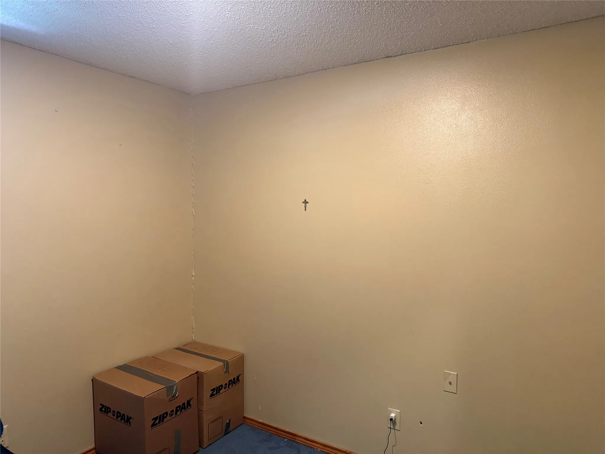 Single Family Residence For Sale in Erath County , 417 W Harris Street, Dublin, Texas 76446, 4 Bedroom, 2 Bathroom, Garage spaces, 1,432 Sqft, built in 2002, Price $215,000, mls#21310792, Real Estate Agent in Dublin, Homes For Sale in Erath county, Homes For Sale in Dublin, Realtor in Dublin Texas, Real Estate Brokerage Independent Realty Texas, Luminita Cordes Realtor