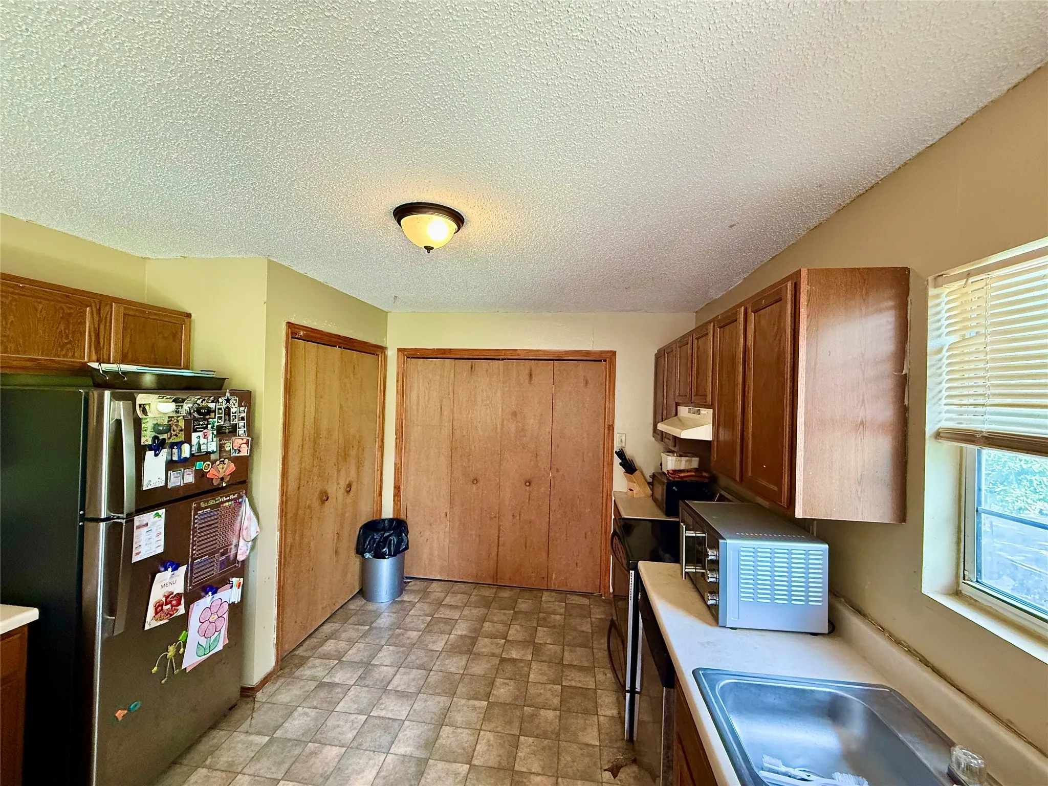 Single Family Residence For Sale in Erath County , 417 W Harris Street, Dublin, Texas 76446, 4 Bedroom, 2 Bathroom, Garage spaces, 1,432 Sqft, built in 2002, Price $215,000, mls#21310792, Real Estate Agent in Dublin, Homes For Sale in Erath county, Homes For Sale in Dublin, Realtor in Dublin Texas, Real Estate Brokerage Independent Realty Texas, Luminita Cordes Realtor