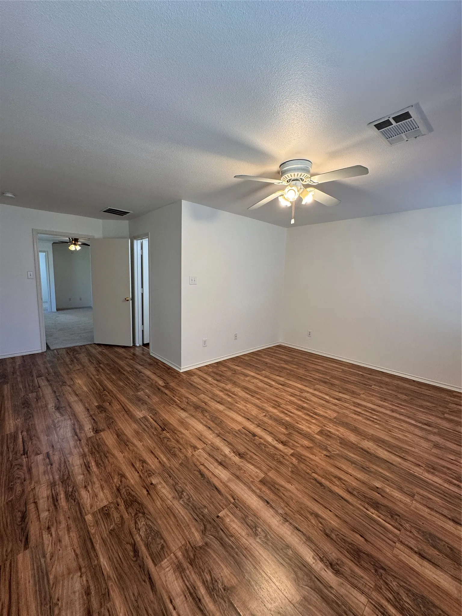Duplex For Rent in Collin County , 414 N Jackson Avenue A, Wylie, Texas 75098, 3 Bedroom, 2 Bathroom, 1 Garage spaces, 1,315 Sqft, built in 2004, mls#21309581, Real Estate Agent in Wylie, Homes For Rent in Collin county, Homes For Rent in Wylie, Realtor in Wylie Texas, Real Estate Brokerage Independent Realty Texas, Luminita Cordes Realtor