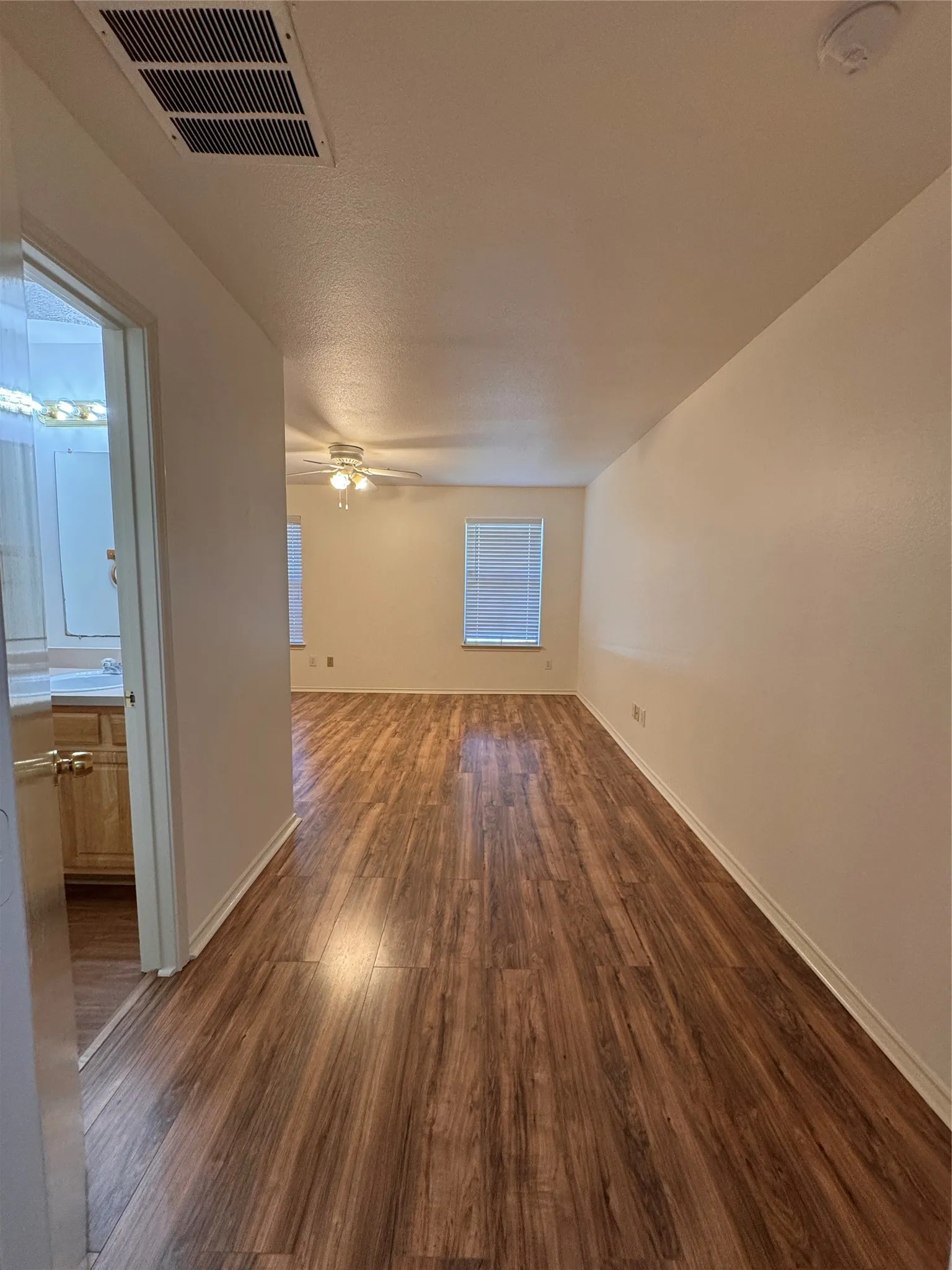 Duplex For Rent in Collin County , 414 N Jackson Avenue A, Wylie, Texas 75098, 3 Bedroom, 2 Bathroom, 1 Garage spaces, 1,315 Sqft, built in 2004, mls#21309581, Real Estate Agent in Wylie, Homes For Rent in Collin county, Homes For Rent in Wylie, Realtor in Wylie Texas, Real Estate Brokerage Independent Realty Texas, Luminita Cordes Realtor