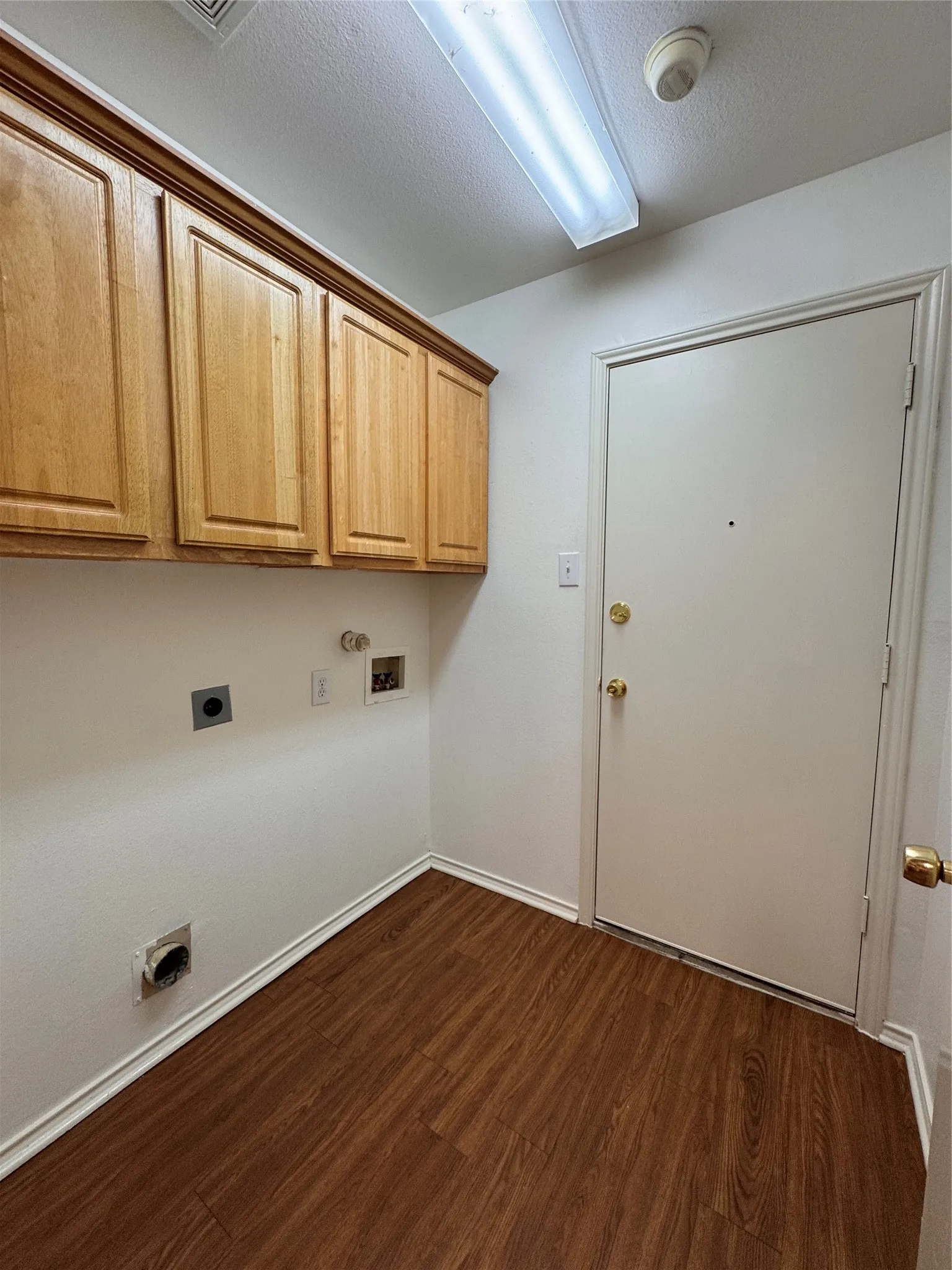 Duplex For Rent in Collin County , 414 N Jackson Avenue A, Wylie, Texas 75098, 3 Bedroom, 2 Bathroom, 1 Garage spaces, 1,315 Sqft, built in 2004, mls#21309581, Real Estate Agent in Wylie, Homes For Rent in Collin county, Homes For Rent in Wylie, Realtor in Wylie Texas, Real Estate Brokerage Independent Realty Texas, Luminita Cordes Realtor