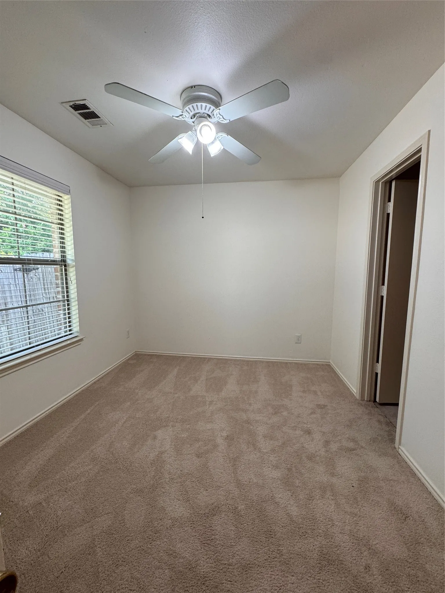 Duplex For Rent in Collin County , 414 N Jackson Avenue A, Wylie, Texas 75098, 3 Bedroom, 2 Bathroom, 1 Garage spaces, 1,315 Sqft, built in 2004, mls#21309581, Real Estate Agent in Wylie, Homes For Rent in Collin county, Homes For Rent in Wylie, Realtor in Wylie Texas, Real Estate Brokerage Independent Realty Texas, Luminita Cordes Realtor