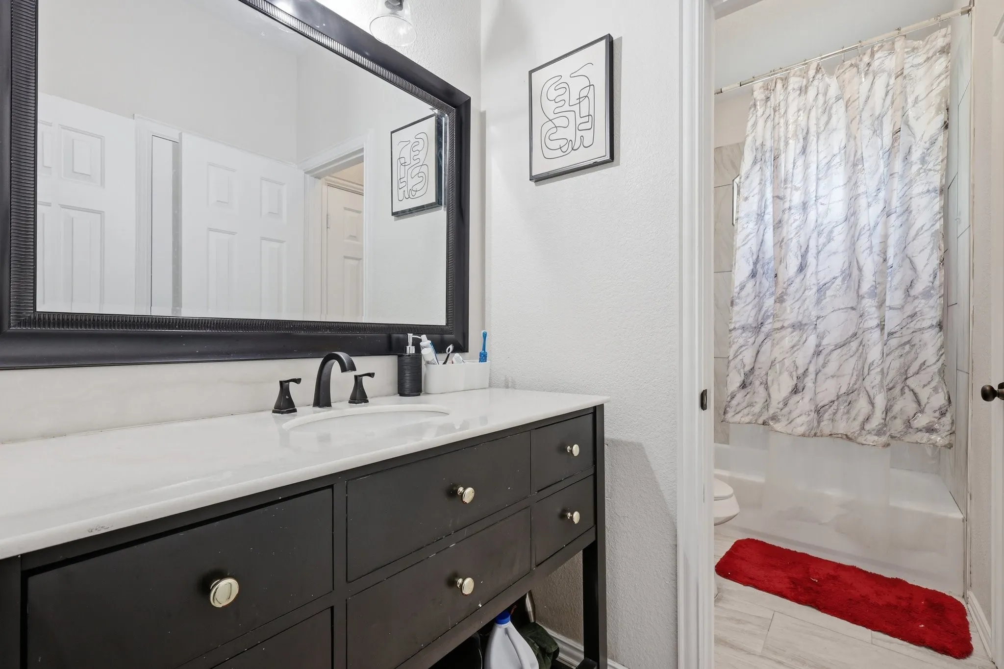Townhouse For Sale in Collin County , 341 Regency Drive, Allen, Texas 75002, 3 Bedroom, 3 Bathroom, 2 Garage spaces, 1,894 Sqft, built in 2008, mls#21306514, Real Estate Agent in Allen, Homes For Sale in Collin county, Homes For Sale in Allen, Realtor in Allen Texas, Real Estate Brokerage Independent Realty Texas, Luminita Cordes Realtor
