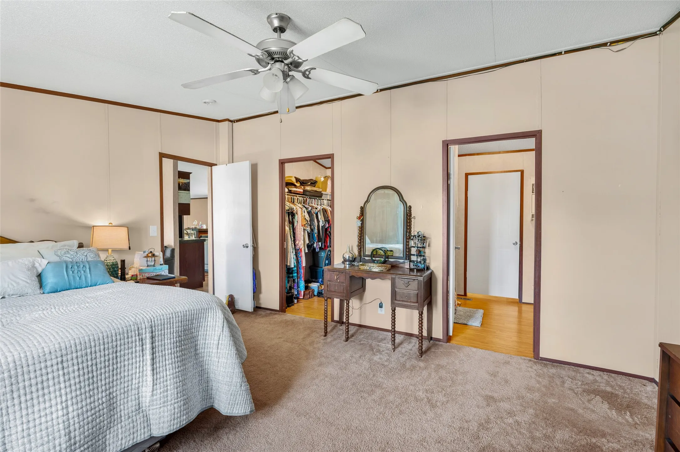 Mobile Home For Sale in Grayson County , 428 Pennell Road, Sherman, Texas 75090, 3 Bedroom, 2 Bathroom, Garage spaces, 1,680 Sqft, built in 1984, mls#21272143, Real Estate Agent in Sherman, Homes For Sale in Grayson county, Homes For Sale in Sherman, Realtor in Sherman Texas, Real Estate Brokerage Independent Realty Texas, Luminita Cordes Realtor