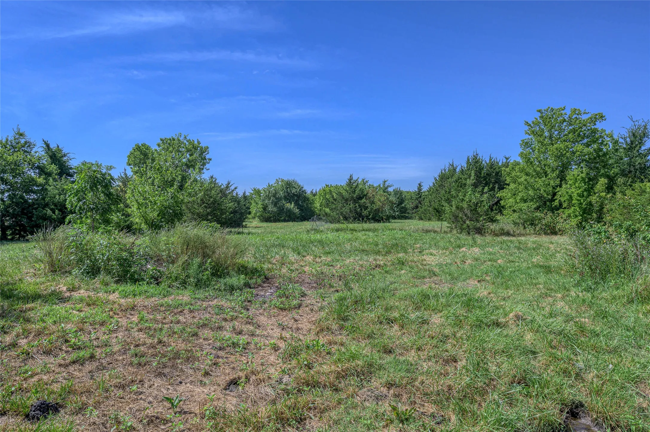 Mobile Home For Sale in Grayson County , 428 Pennell Road, Sherman, Texas 75090, 3 Bedroom, 2 Bathroom, Garage spaces, 1,680 Sqft, built in 1984, mls#21272143, Real Estate Agent in Sherman, Homes For Sale in Grayson county, Homes For Sale in Sherman, Realtor in Sherman Texas, Real Estate Brokerage Independent Realty Texas, Luminita Cordes Realtor