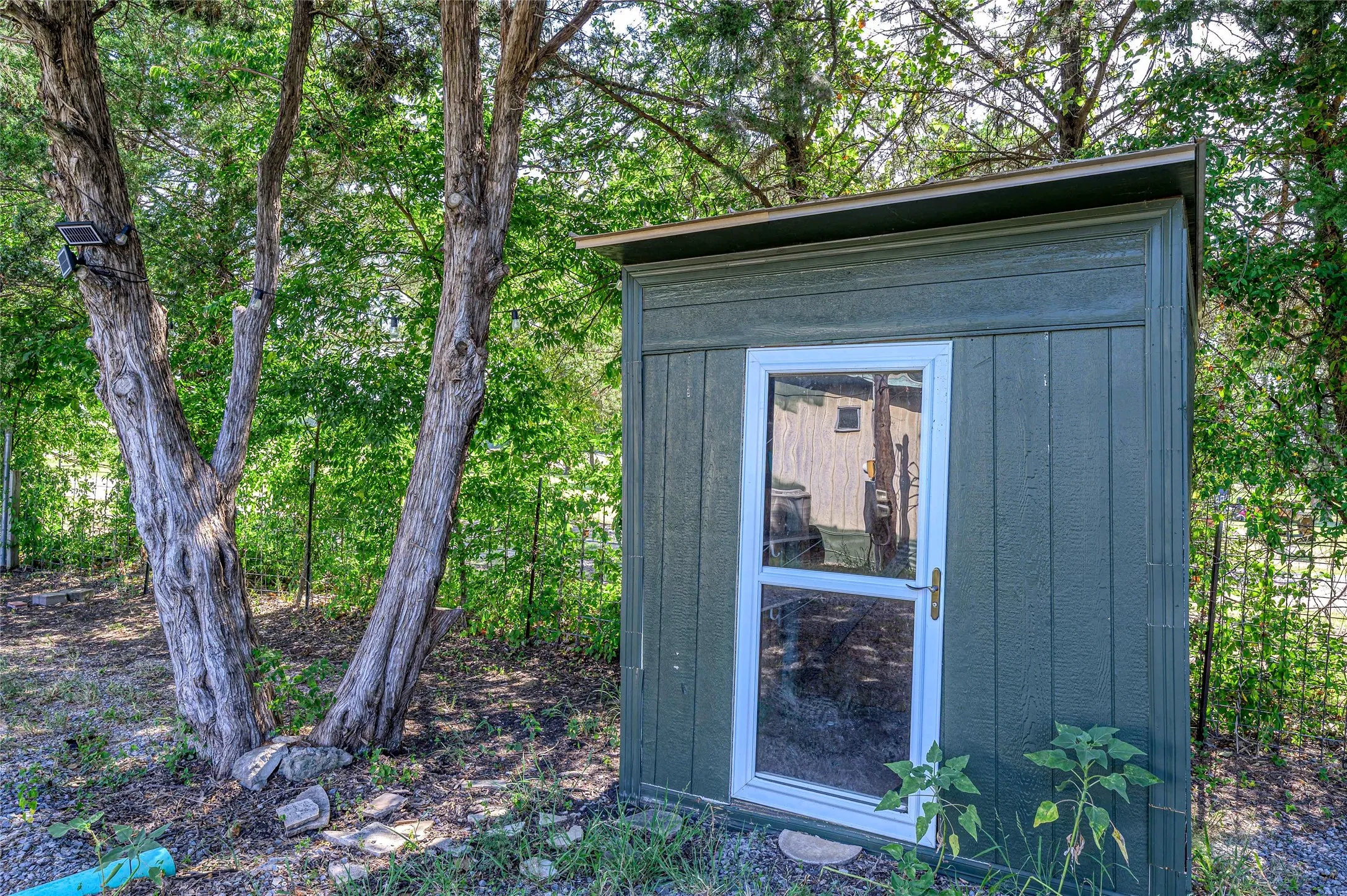 Mobile Home For Sale in Grayson County , 428 Pennell Road, Sherman, Texas 75090, 3 Bedroom, 2 Bathroom, Garage spaces, 1,680 Sqft, built in 1984, mls#21272143, Real Estate Agent in Sherman, Homes For Sale in Grayson county, Homes For Sale in Sherman, Realtor in Sherman Texas, Real Estate Brokerage Independent Realty Texas, Luminita Cordes Realtor