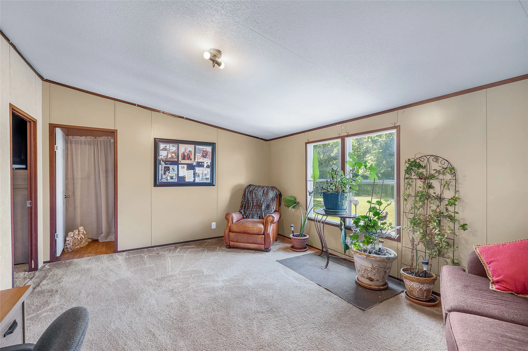 Mobile Home For Sale in Grayson County , 428 Pennell Road, Sherman, Texas 75090, 3 Bedroom, 2 Bathroom, Garage spaces, 1,680 Sqft, built in 1984, mls#21272143, Real Estate Agent in Sherman, Homes For Sale in Grayson county, Homes For Sale in Sherman, Realtor in Sherman Texas, Real Estate Brokerage Independent Realty Texas, Luminita Cordes Realtor