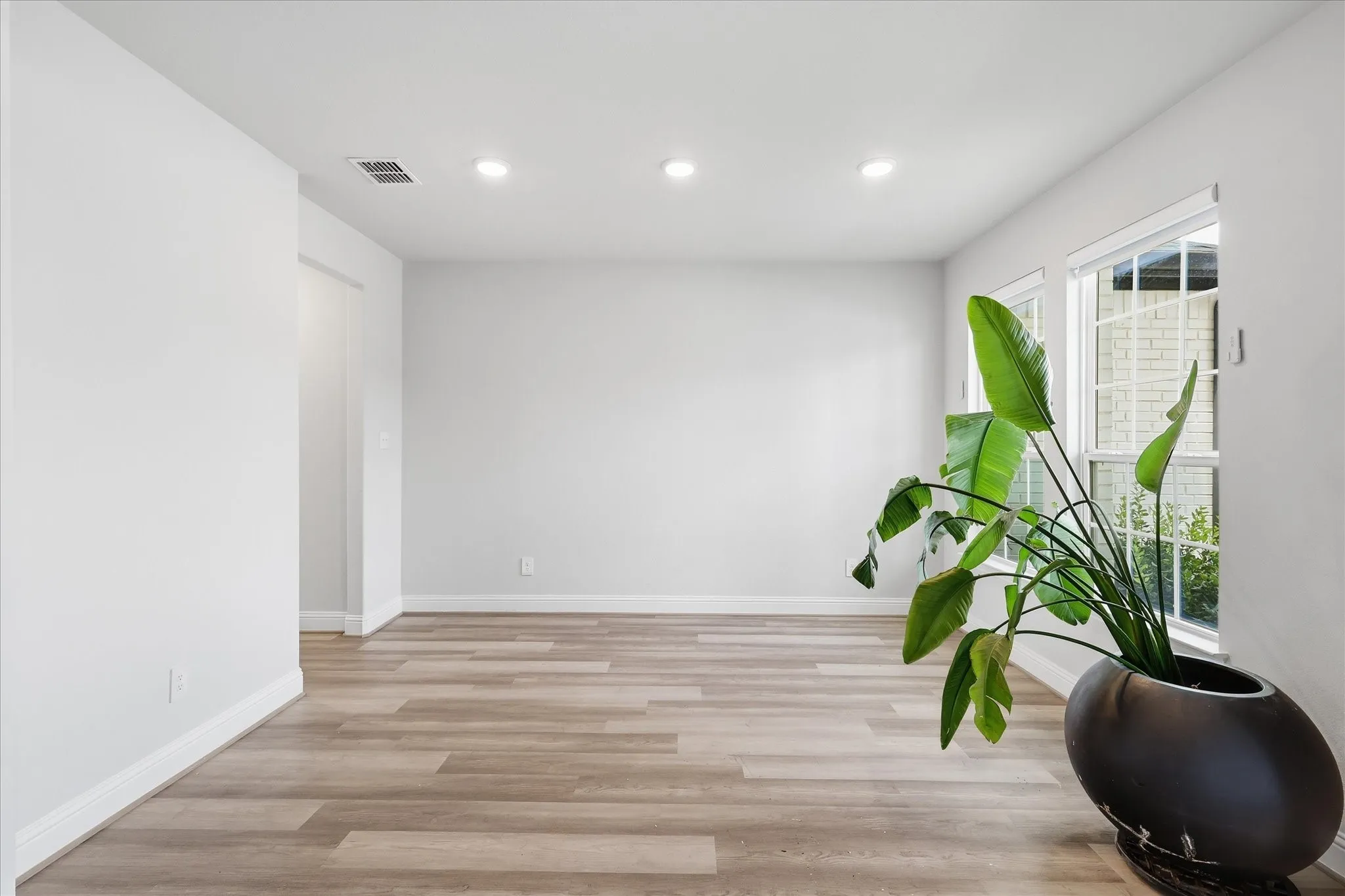 Single Family Residence For Sale in Denton County , 2612 Bedford Road, Northlake, Texas 76226, 5 Bedroom, 5 Bathroom, 2 Garage spaces, 3,632 Sqft, built in 2021, mls#21309000, Real Estate Agent in Northlake, Homes For Sale in Denton county, Homes For Sale in Northlake, Realtor in Northlake Texas, Real Estate Brokerage Independent Realty Texas, Luminita Cordes Realtor