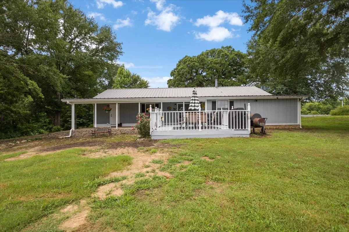 Farm For Sale in Upshur County , 3989 Bob O Link Road, Gilmer, Texas 75645, 4 Bedroom, 2 Bathroom, Garage spaces, 2,232 Sqft, built in 1992, mls#21310844, Real Estate Agent in Gilmer, Homes For Sale in Upshur county, Homes For Sale in Gilmer, Realtor in Gilmer Texas, Real Estate Brokerage Independent Realty Texas, Luminita Cordes Realtor