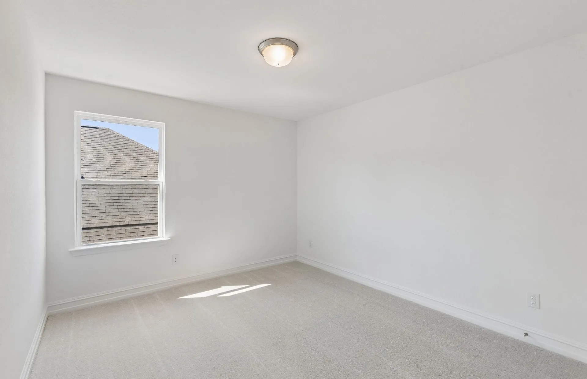 Spacious secondary bedroom