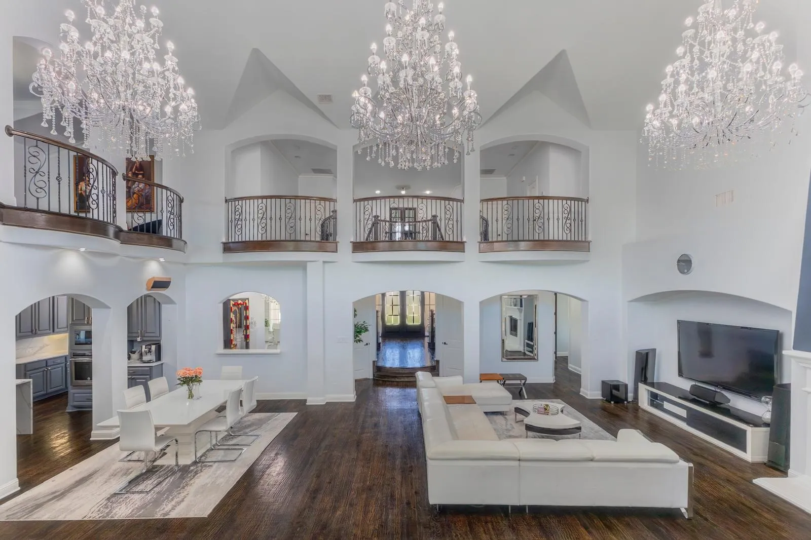 Single Family Residence For Sale in Collin County , 5805 Middleton Drive, Parker, Texas 75002, 6 Bedroom, 7 Bathroom, 3 Garage spaces, 8,020 Sqft, built in 2017, mls#21305676, Real Estate Agent in Parker, Homes For Sale in Collin county, Homes For Sale in Parker, Realtor in Parker Texas, Real Estate Brokerage Independent Realty Texas, Luminita Cordes Realtor