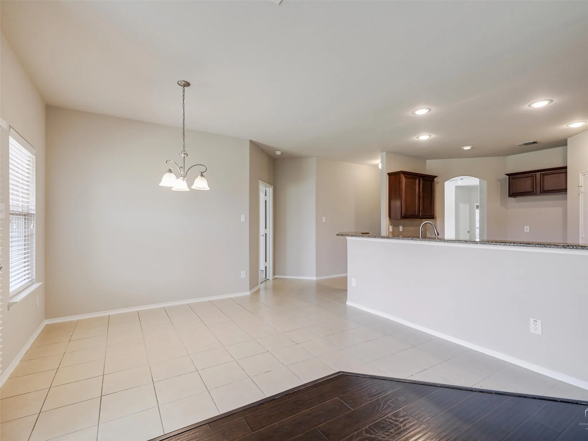Single Family Residence For Sale in Collin County , 501 Winchester Drive, Celina, Texas 75009, 4 Bedroom, 2 Bathroom, 2 Garage spaces, 2,045 Sqft, built in 2012, mls#21301546, Real Estate Agent in Celina, Homes For Sale in Collin county, Homes For Sale in Celina, Realtor in Celina Texas, Real Estate Brokerage Independent Realty Texas, Luminita Cordes Realtor