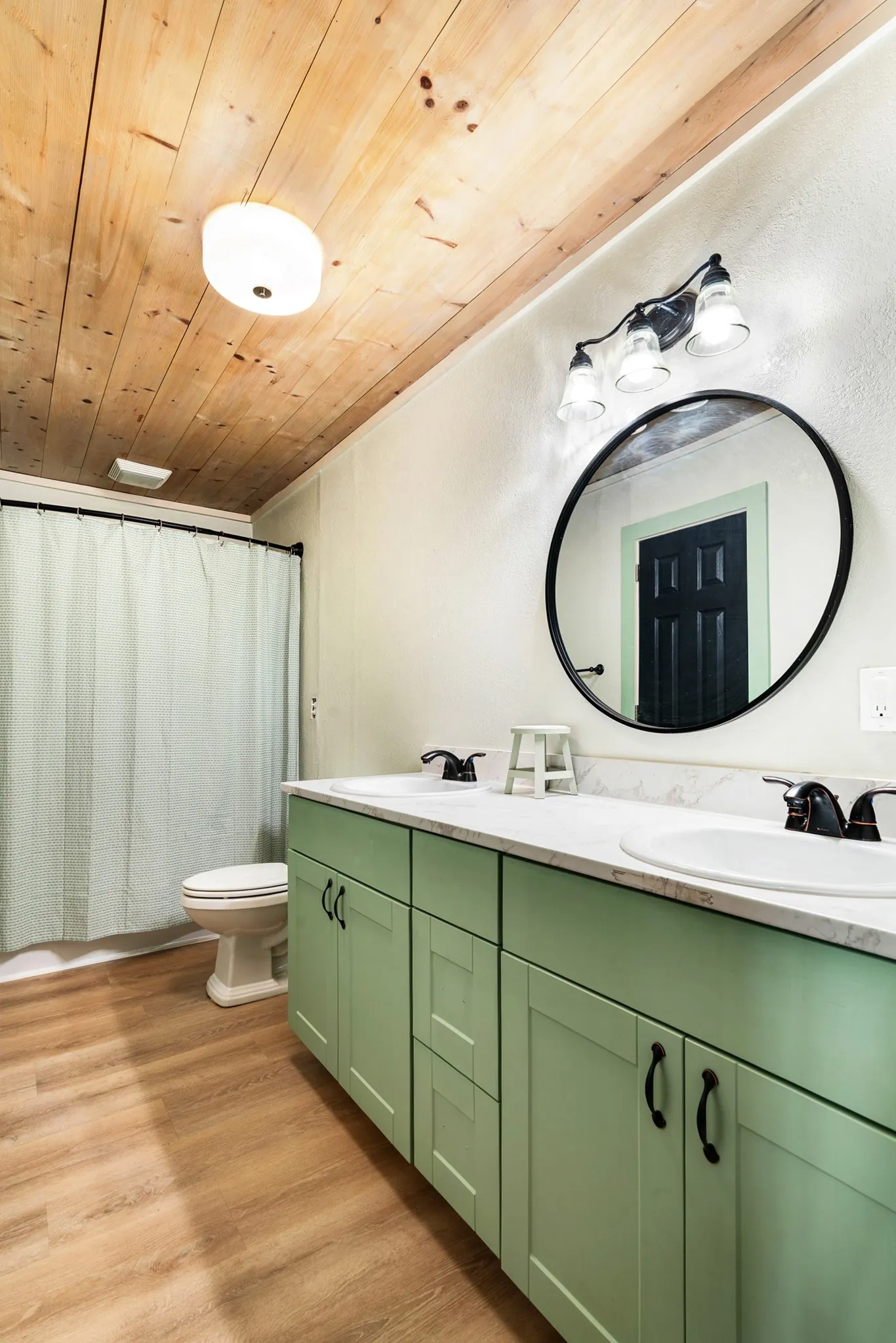 Single Family Residence For Sale in Red River (TX) County , 13944 Farm Road 195, Bagwell, Texas 75412, 4 Bedroom, 2 Bathroom, Garage spaces, 1,850 Sqft, built in 1927, mls#21308858, Real Estate Agent in Bagwell, Homes For Sale in Red River (TX) county, Homes For Sale in Bagwell, Realtor in Bagwell Texas, Real Estate Brokerage Independent Realty Texas, Luminita Cordes Realtor