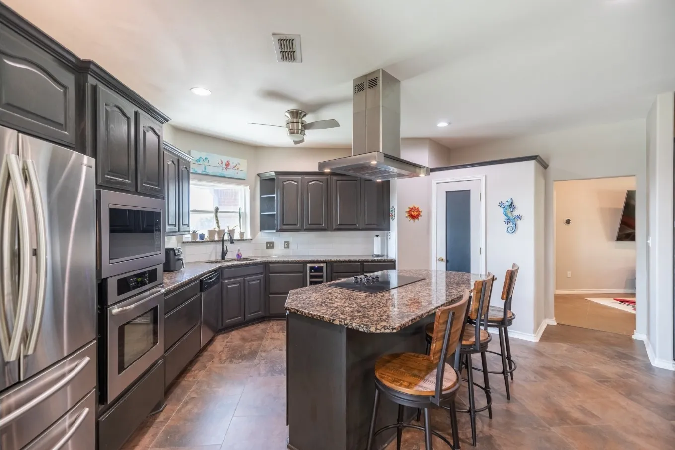 Single Family Residence For Rent in Taylor County , 364 Alexandra Drive, Tuscola, Texas 79562, 3 Bedrooms, 3 Bathrooms, 2 Garage spaces, 2,934 Sqft, built in 2000, Price $7,000, mls#21310863, Real Estate Agent in Tuscola, Homes For Rent in Taylor county, Homes For Rent in Tuscola, Realtor in Tuscola Texas, Real Estate Brokerage Independent Realty Texas, Luminita Cordes Realtor