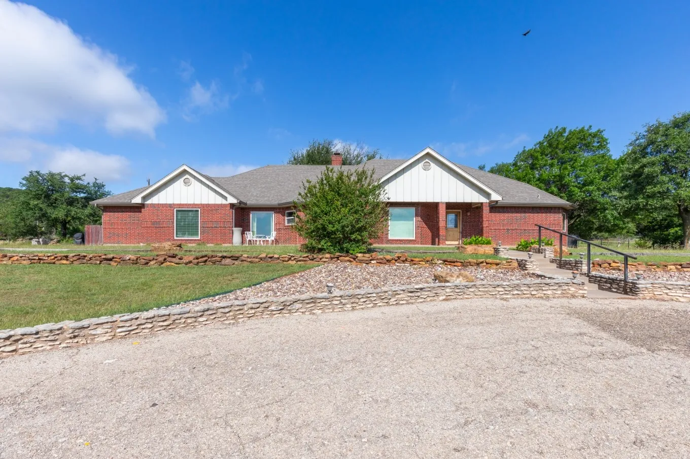 Single Family Residence For Rent in Taylor County , 364 Alexandra Drive, Tuscola, Texas 79562, 3 Bedrooms, 3 Bathrooms, 2 Garage spaces, 2,934 Sqft, built in 2000, Price $7,000, mls#21310863, Real Estate Agent in Tuscola, Homes For Rent in Taylor county, Homes For Rent in Tuscola, Realtor in Tuscola Texas, Real Estate Brokerage Independent Realty Texas, Luminita Cordes Realtor