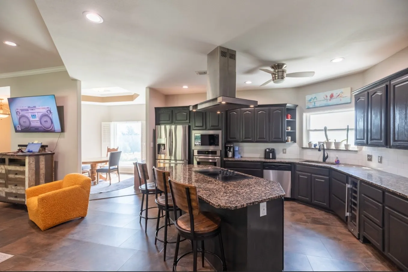 Single Family Residence For Rent in Taylor County , 364 Alexandra Drive, Tuscola, Texas 79562, 3 Bedrooms, 3 Bathrooms, 2 Garage spaces, 2,934 Sqft, built in 2000, Price $7,000, mls#21310863, Real Estate Agent in Tuscola, Homes For Rent in Taylor county, Homes For Rent in Tuscola, Realtor in Tuscola Texas, Real Estate Brokerage Independent Realty Texas, Luminita Cordes Realtor