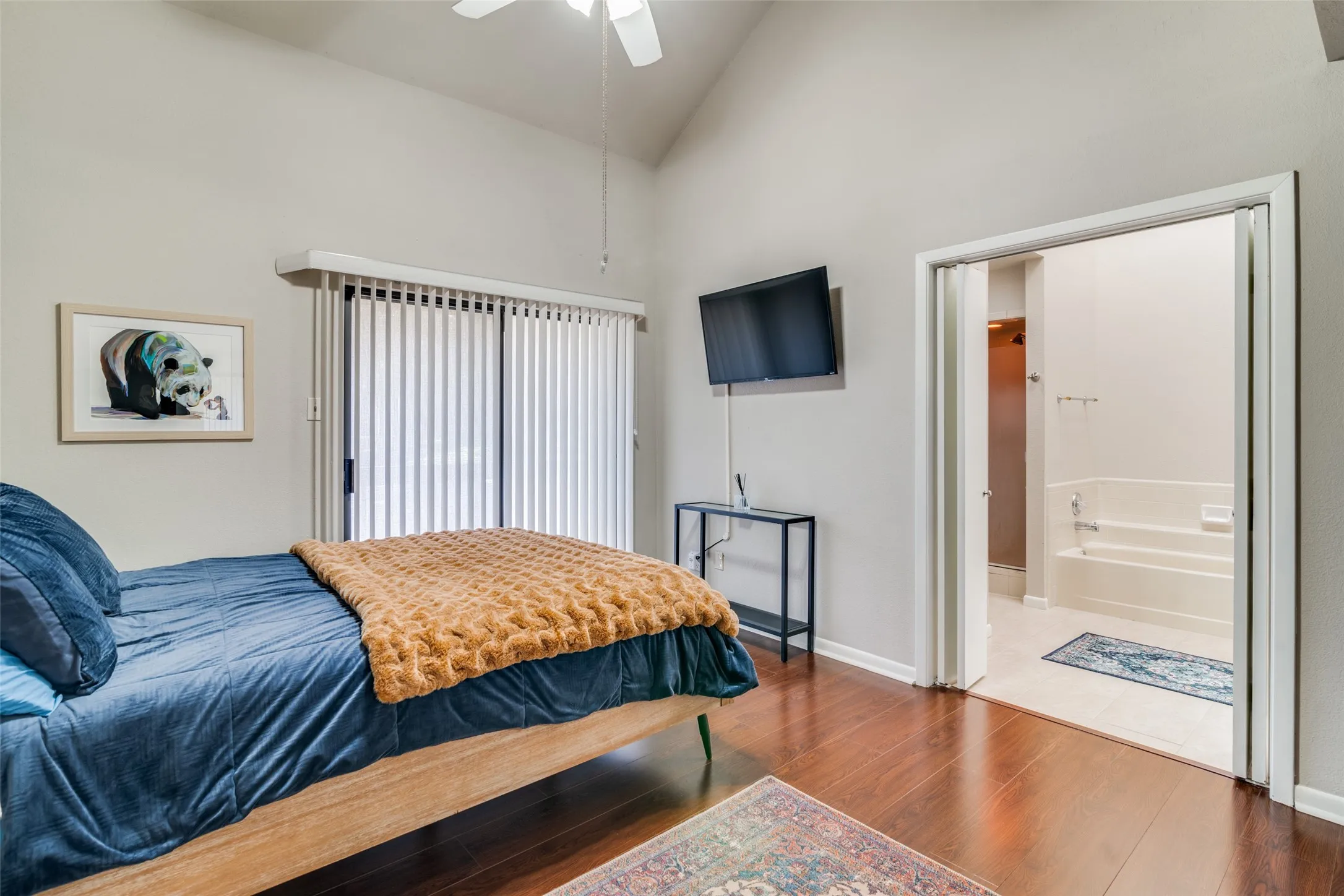Condominium For Sale in Rockwall County , 1028 Signal Ridge Place, Rockwall, Texas 75032, 3 Bedroom, 2 Bathroom, Garage spaces, 1,643 Sqft, built in 1984, mls#21310732, Real Estate Agent in Rockwall, Homes For Sale in Rockwall county, Homes For Sale in Rockwall, Realtor in Rockwall Texas, Real Estate Brokerage Independent Realty Texas, Luminita Cordes Realtor