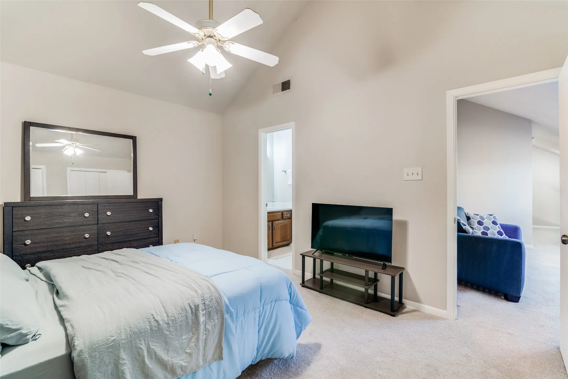 Condominium For Sale in Rockwall County , 1028 Signal Ridge Place, Rockwall, Texas 75032, 3 Bedroom, 2 Bathroom, Garage spaces, 1,643 Sqft, built in 1984, mls#21310732, Real Estate Agent in Rockwall, Homes For Sale in Rockwall county, Homes For Sale in Rockwall, Realtor in Rockwall Texas, Real Estate Brokerage Independent Realty Texas, Luminita Cordes Realtor