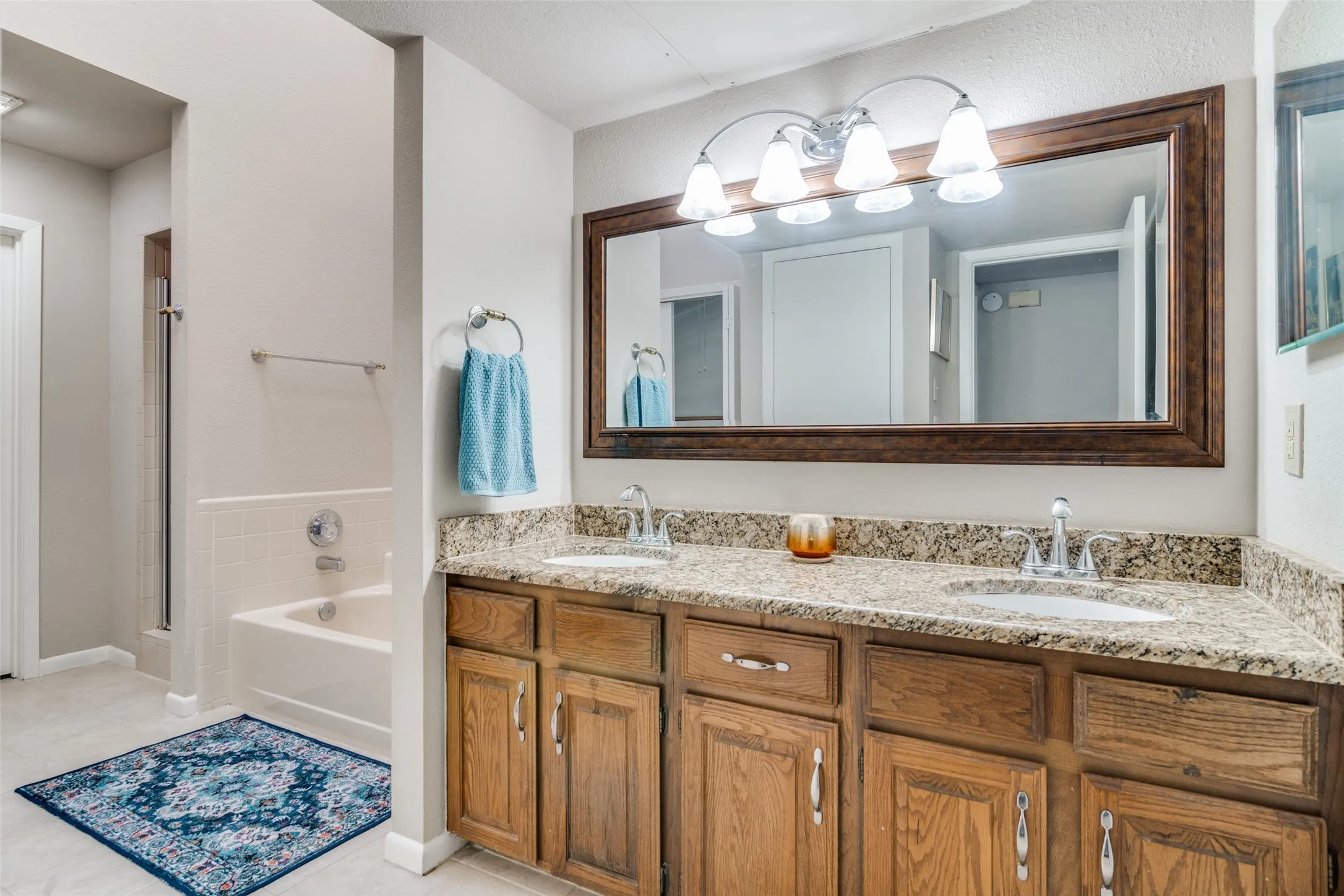 Condominium For Sale in Rockwall County , 1028 Signal Ridge Place, Rockwall, Texas 75032, 3 Bedroom, 2 Bathroom, Garage spaces, 1,643 Sqft, built in 1984, mls#21310732, Real Estate Agent in Rockwall, Homes For Sale in Rockwall county, Homes For Sale in Rockwall, Realtor in Rockwall Texas, Real Estate Brokerage Independent Realty Texas, Luminita Cordes Realtor