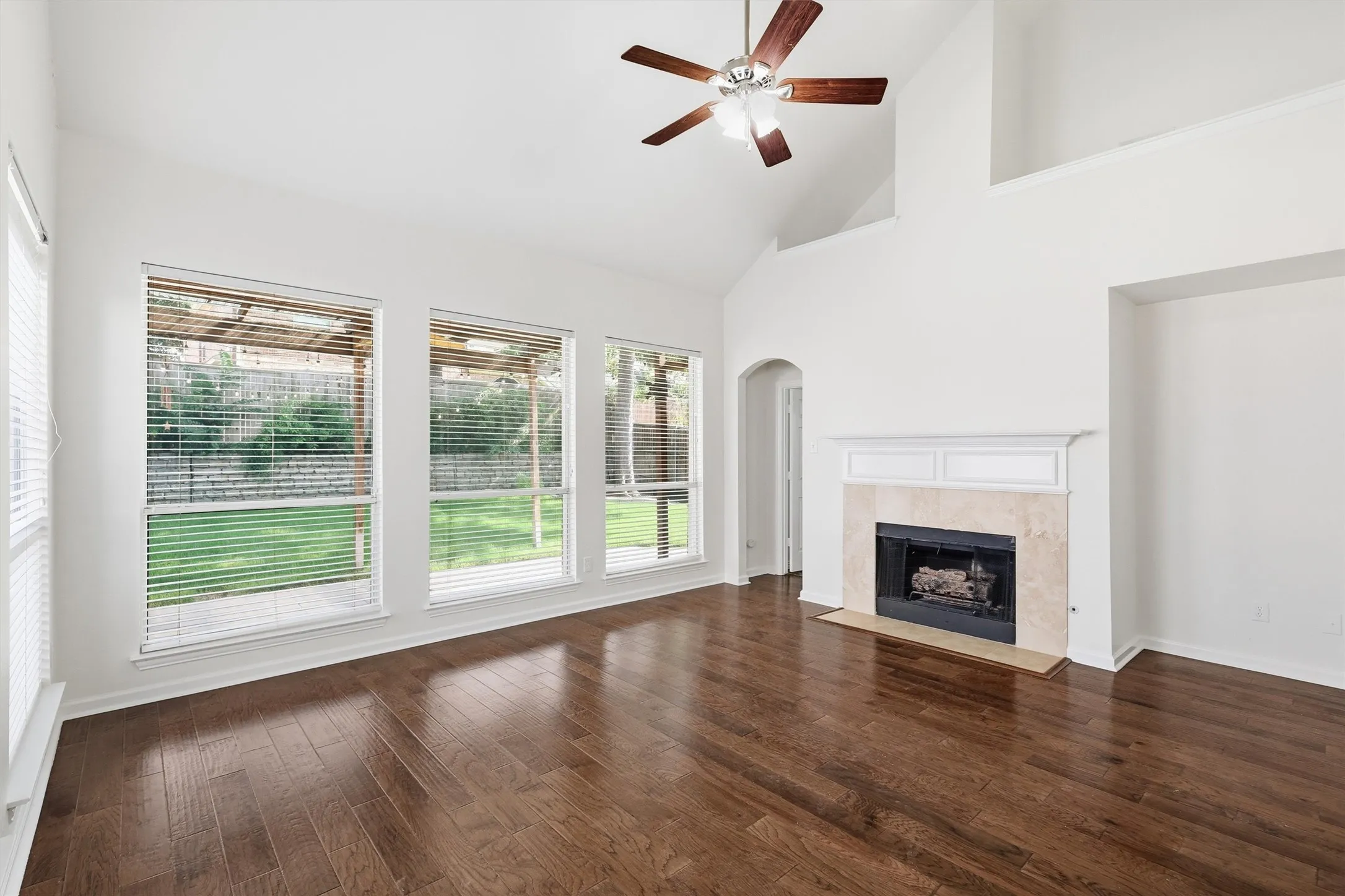 Single Family Residence For Sale in Denton County , 3631 Appalachian Way, Flower Mound, Texas 75022, 4 Bedroom, 3 Bathroom, 2 Garage spaces, 2,374 Sqft, built in 1997, mls#21309876, Real Estate Agent in Flower Mound, Homes For Sale in Denton county, Homes For Sale in Flower Mound, Realtor in Flower Mound Texas, Real Estate Brokerage Independent Realty Texas, Luminita Cordes Realtor