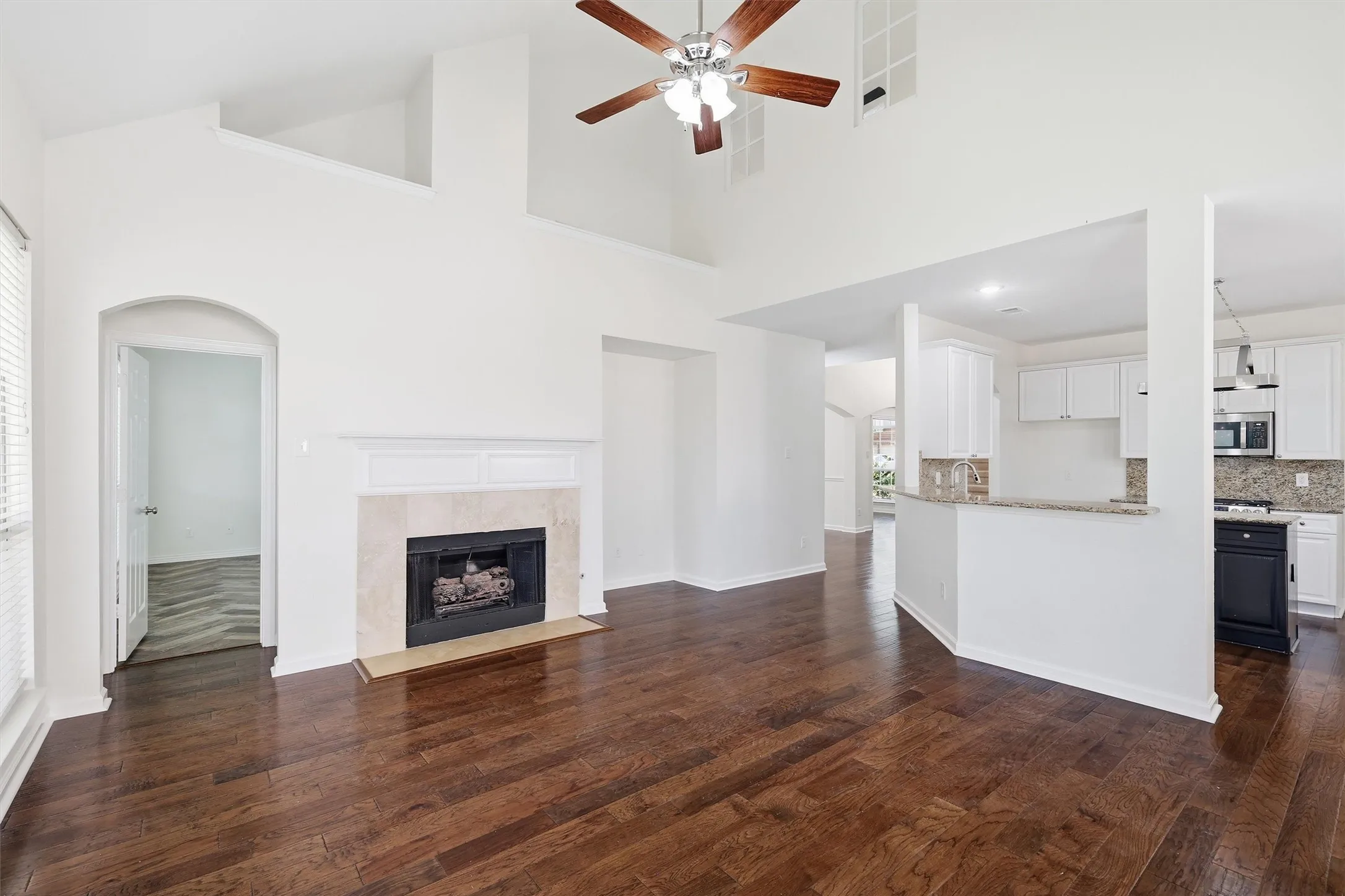 Single Family Residence For Sale in Denton County , 3631 Appalachian Way, Flower Mound, Texas 75022, 4 Bedroom, 3 Bathroom, 2 Garage spaces, 2,374 Sqft, built in 1997, mls#21309876, Real Estate Agent in Flower Mound, Homes For Sale in Denton county, Homes For Sale in Flower Mound, Realtor in Flower Mound Texas, Real Estate Brokerage Independent Realty Texas, Luminita Cordes Realtor