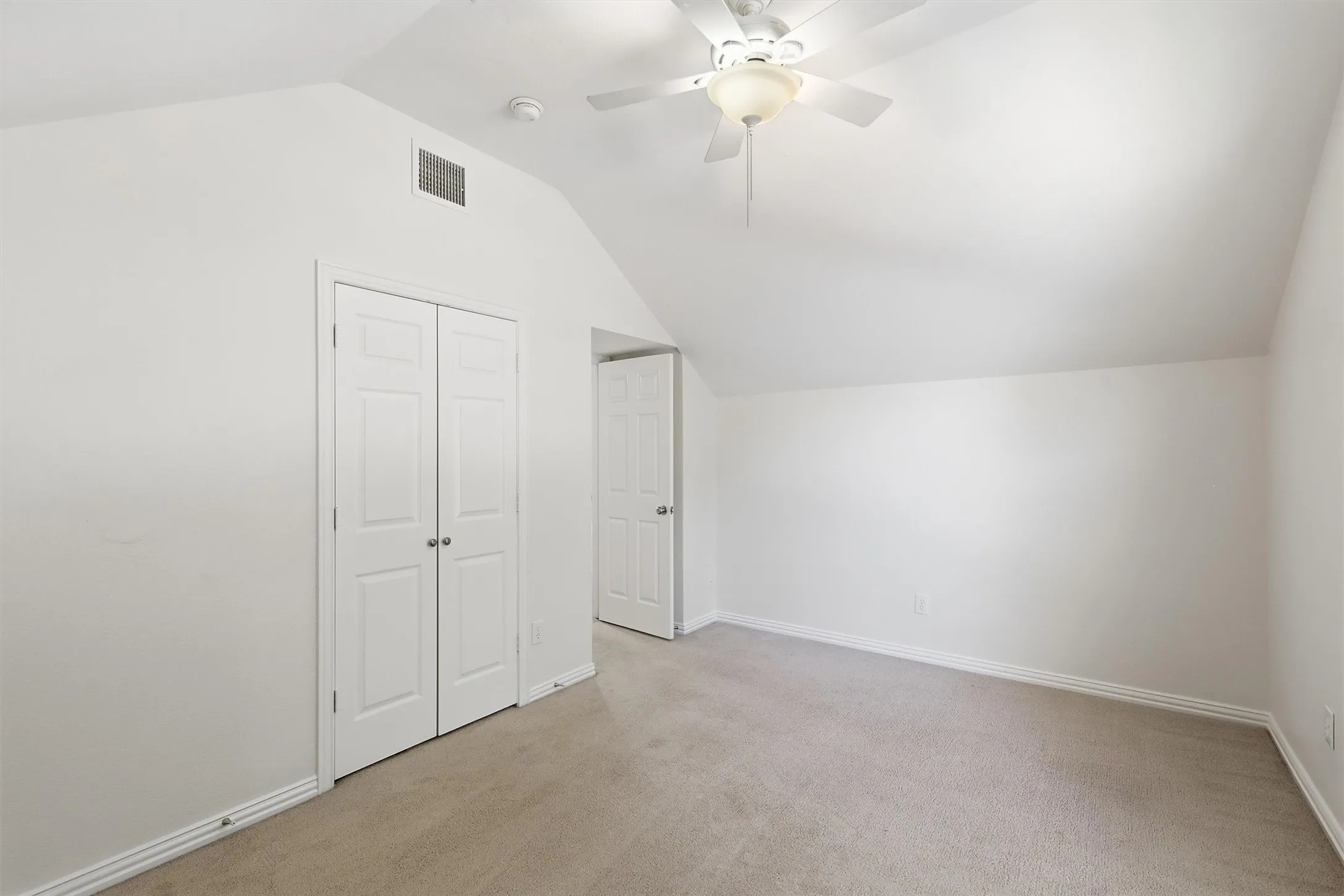 Single Family Residence For Sale in Denton County , 3631 Appalachian Way, Flower Mound, Texas 75022, 4 Bedroom, 3 Bathroom, 2 Garage spaces, 2,374 Sqft, built in 1997, mls#21309876, Real Estate Agent in Flower Mound, Homes For Sale in Denton county, Homes For Sale in Flower Mound, Realtor in Flower Mound Texas, Real Estate Brokerage Independent Realty Texas, Luminita Cordes Realtor