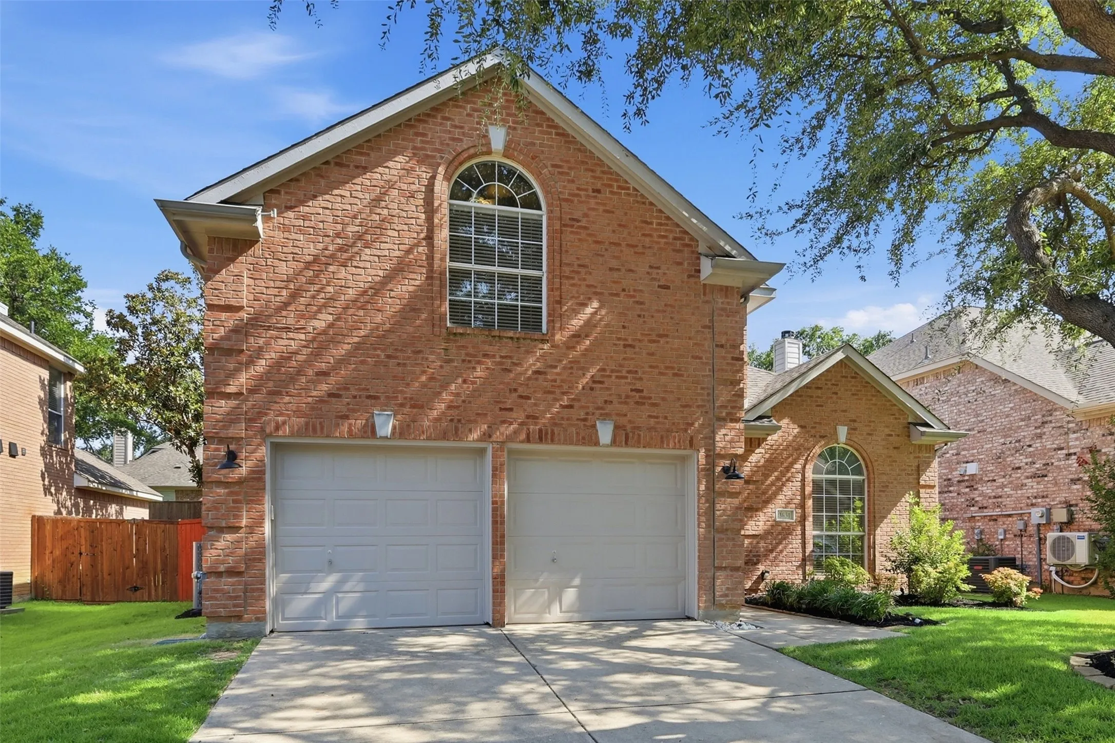 Single Family Residence For Sale in Denton County , 3631 Appalachian Way, Flower Mound, Texas 75022, 4 Bedroom, 3 Bathroom, 2 Garage spaces, 2,374 Sqft, built in 1997, mls#21309876, Real Estate Agent in Flower Mound, Homes For Sale in Denton county, Homes For Sale in Flower Mound, Realtor in Flower Mound Texas, Real Estate Brokerage Independent Realty Texas, Luminita Cordes Realtor
