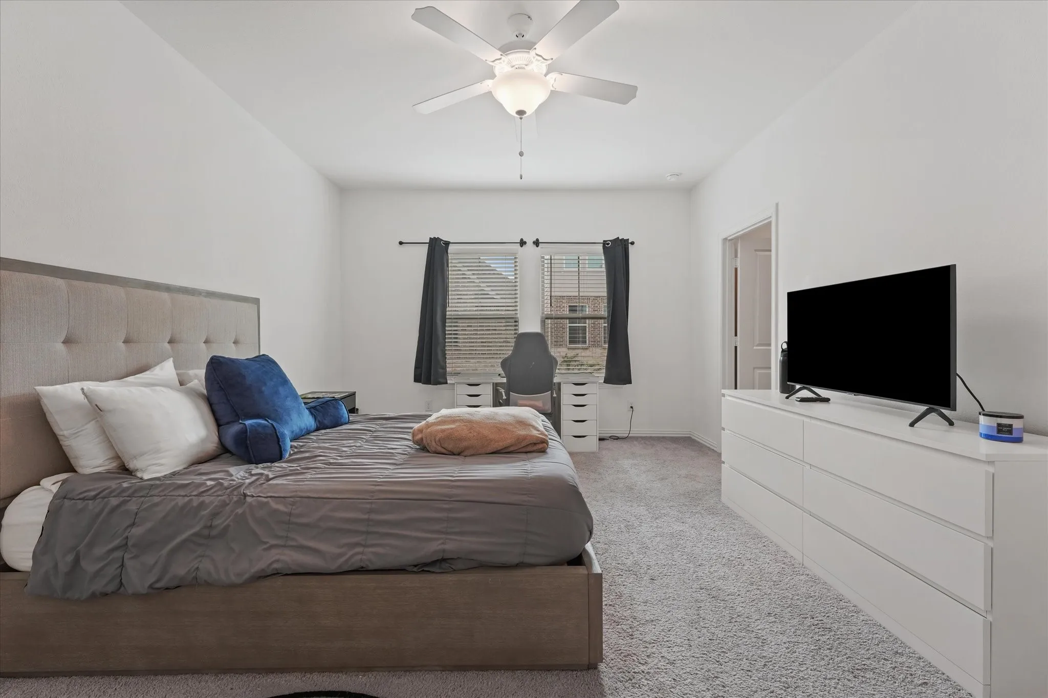 Single Family Residence For Sale in Dallas County , 7562 Edgeware Road, Dallas, Texas 75228, 3 Bedroom, 3 Bathroom, 2 Garage spaces, 1,649 Sqft, built in 2024, mls#21310582, Real Estate Agent in Dallas, Homes For Sale in Dallas county, Homes For Sale in Dallas, Realtor in Dallas Texas, Real Estate Brokerage Independent Realty Texas, Luminita Cordes Realtor