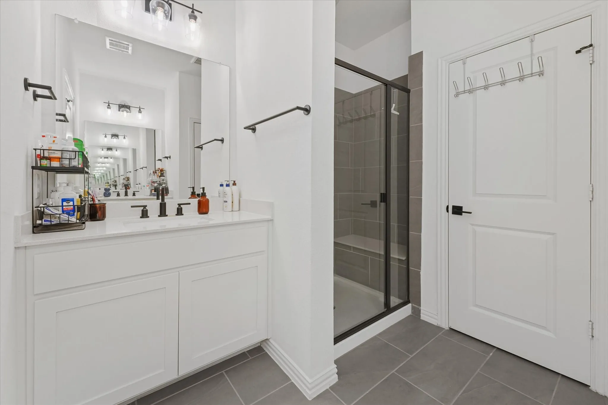 Single Family Residence For Sale in Dallas County , 7562 Edgeware Road, Dallas, Texas 75228, 3 Bedroom, 3 Bathroom, 2 Garage spaces, 1,649 Sqft, built in 2024, mls#21310582, Real Estate Agent in Dallas, Homes For Sale in Dallas county, Homes For Sale in Dallas, Realtor in Dallas Texas, Real Estate Brokerage Independent Realty Texas, Luminita Cordes Realtor