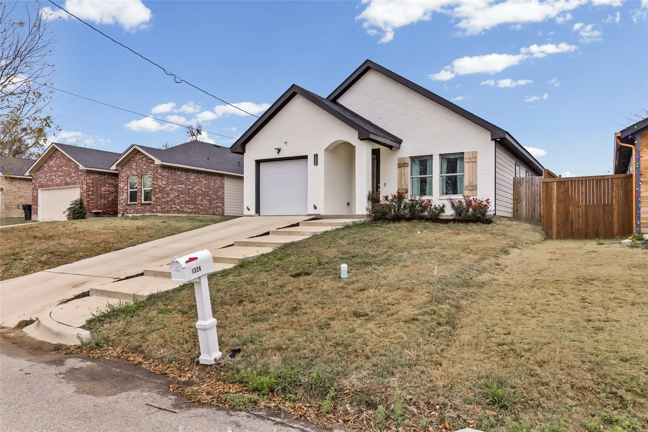 Single Family Residence For Sale in Hunt County , 1326 Hemphill Street, Greenville, Texas 75401, 3 Bedroom, 2 Bathroom, 1 Garage spaces, 1,526 Sqft, built in 2022, mls#21310463, Real Estate Agent in Greenville, Homes For Sale in Hunt county, Homes For Sale in Greenville, Realtor in Greenville Texas, Real Estate Brokerage Independent Realty Texas, Luminita Cordes Realtor