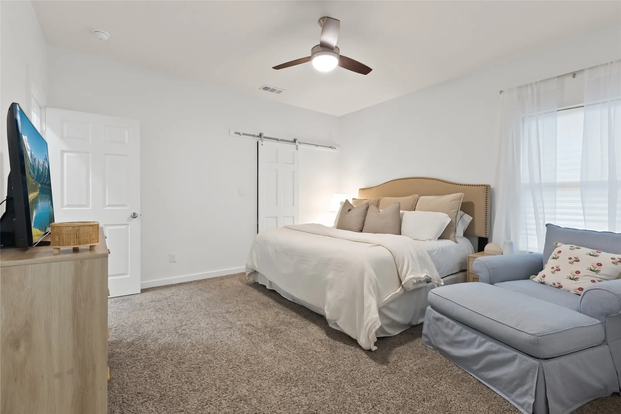 Single Family Residence For Sale in Hunt County , 1326 Hemphill Street, Greenville, Texas 75401, 3 Bedroom, 2 Bathroom, 1 Garage spaces, 1,526 Sqft, built in 2022, mls#21310463, Real Estate Agent in Greenville, Homes For Sale in Hunt county, Homes For Sale in Greenville, Realtor in Greenville Texas, Real Estate Brokerage Independent Realty Texas, Luminita Cordes Realtor