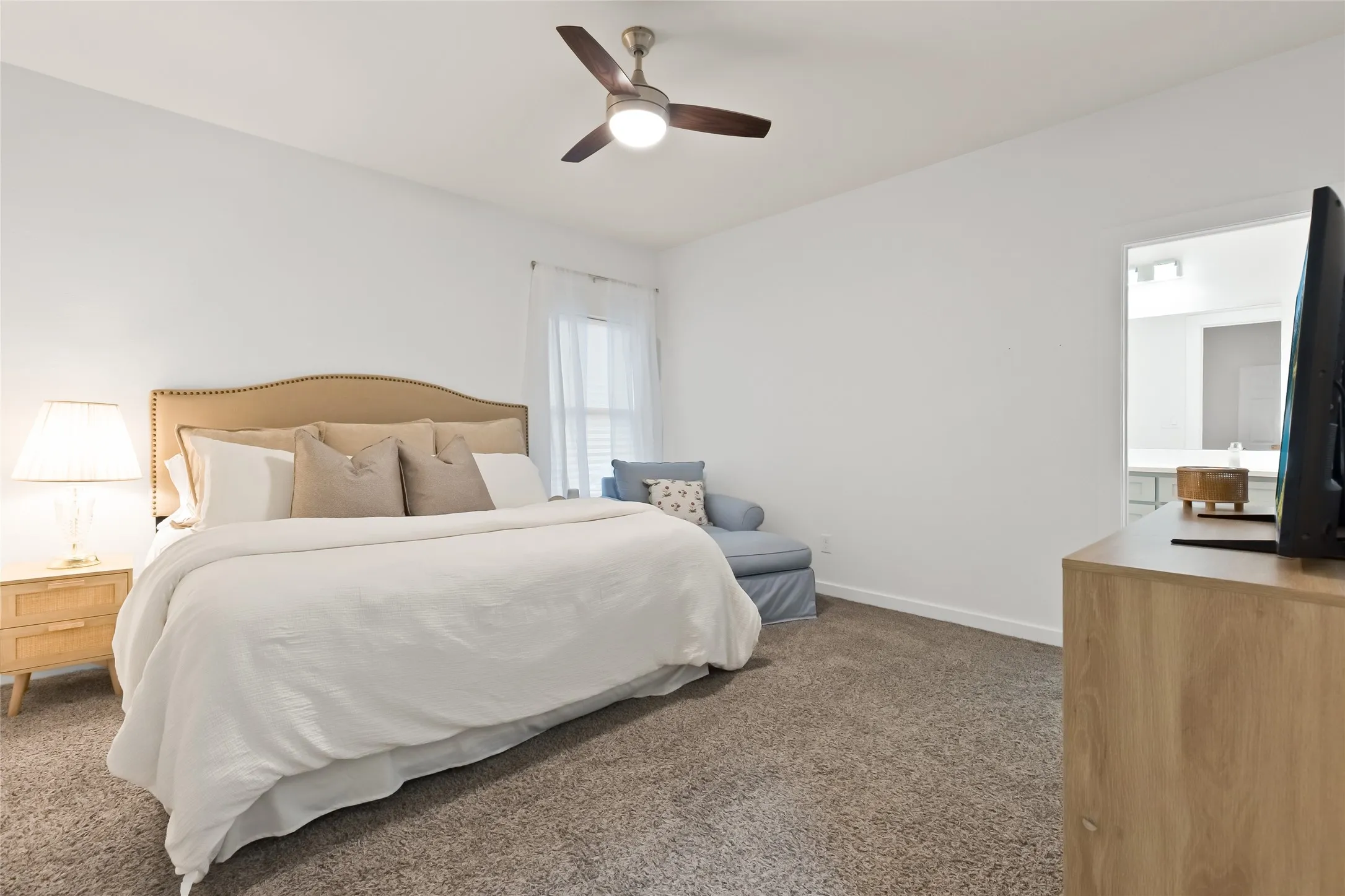 Single Family Residence For Sale in Hunt County , 1326 Hemphill Street, Greenville, Texas 75401, 3 Bedroom, 2 Bathroom, 1 Garage spaces, 1,526 Sqft, built in 2022, mls#21310463, Real Estate Agent in Greenville, Homes For Sale in Hunt county, Homes For Sale in Greenville, Realtor in Greenville Texas, Real Estate Brokerage Independent Realty Texas, Luminita Cordes Realtor