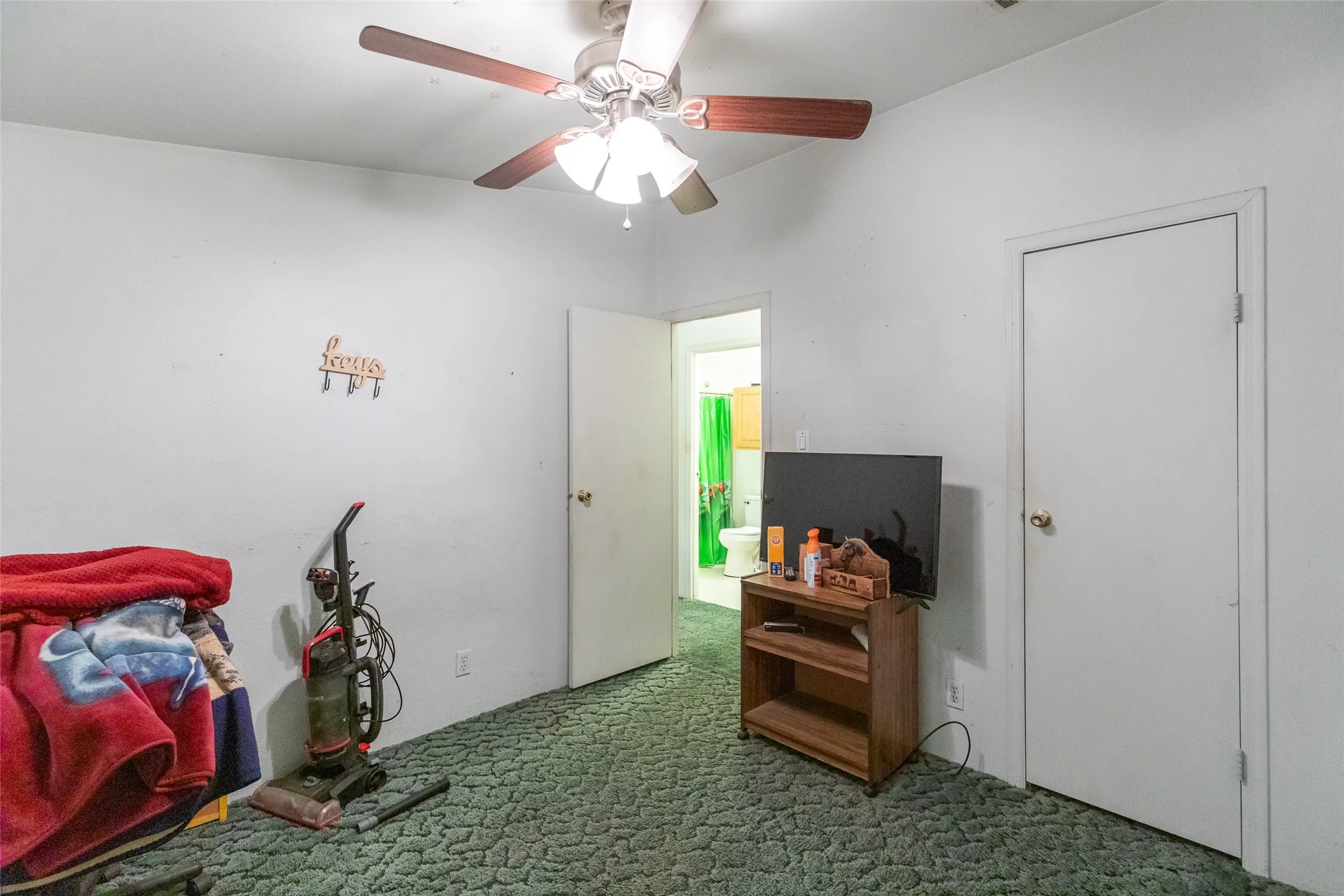 Mobile Home For Sale in Callahan County , 7852 Fm 603, Clyde, Texas 79510, 3 Bedroom, 2 Bathroom, Garage spaces, 1,456 Sqft, built in 1995, mls#21310883, Real Estate Agent in Clyde, Homes For Sale in Callahan county, Homes For Sale in Clyde, Realtor in Clyde Texas, Real Estate Brokerage Independent Realty Texas, Luminita Cordes Realtor