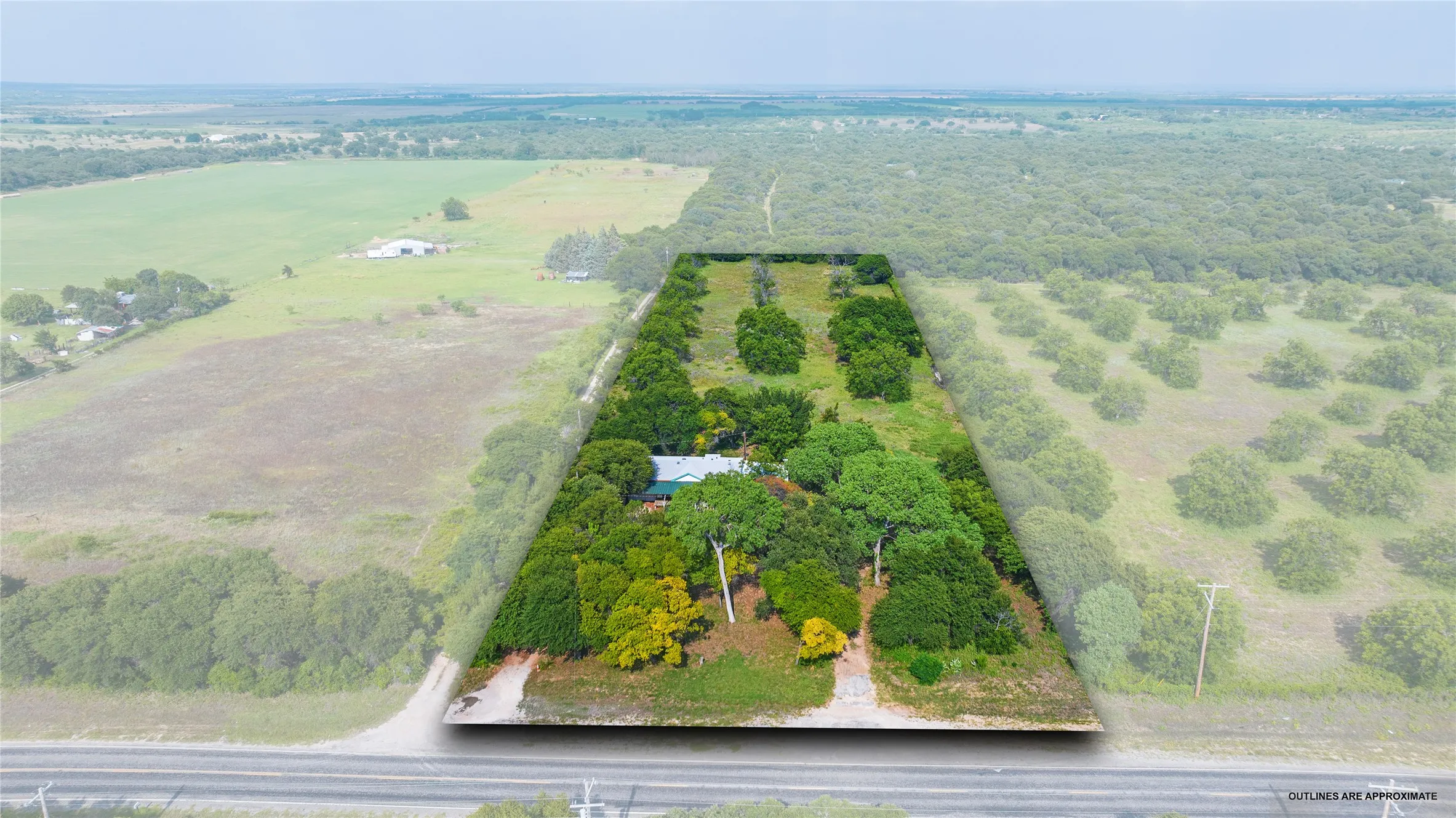 Mobile Home For Sale in Callahan County , 7852 Fm 603, Clyde, Texas 79510, 3 Bedroom, 2 Bathroom, Garage spaces, 1,456 Sqft, built in 1995, mls#21310883, Real Estate Agent in Clyde, Homes For Sale in Callahan county, Homes For Sale in Clyde, Realtor in Clyde Texas, Real Estate Brokerage Independent Realty Texas, Luminita Cordes Realtor