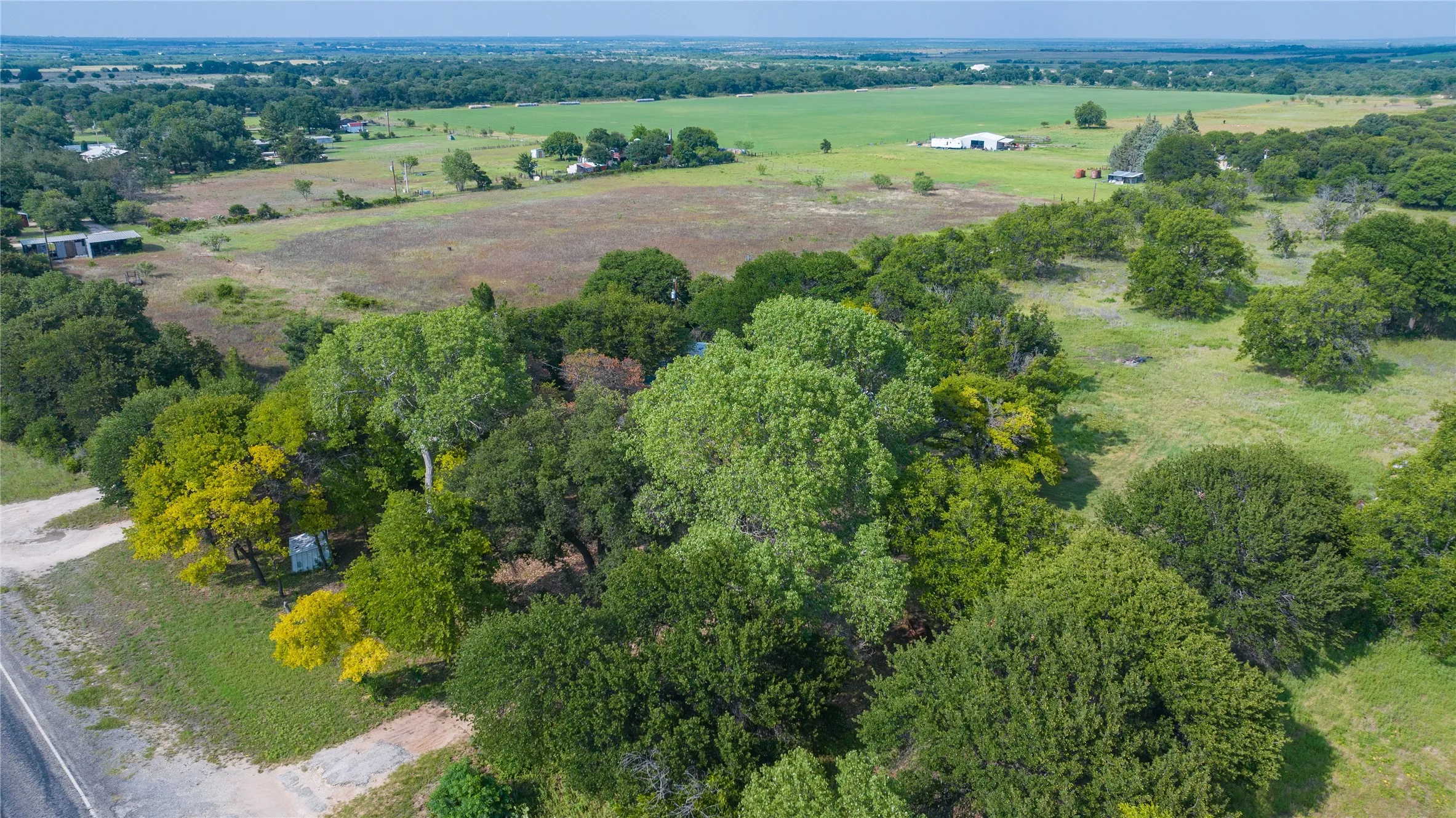 Mobile Home For Sale in Callahan County , 7852 Fm 603, Clyde, Texas 79510, 3 Bedroom, 2 Bathroom, Garage spaces, 1,456 Sqft, built in 1995, mls#21310883, Real Estate Agent in Clyde, Homes For Sale in Callahan county, Homes For Sale in Clyde, Realtor in Clyde Texas, Real Estate Brokerage Independent Realty Texas, Luminita Cordes Realtor