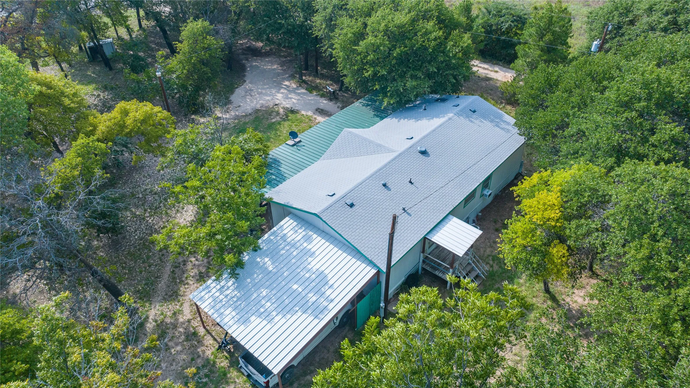 Mobile Home For Sale in Callahan County , 7852 Fm 603, Clyde, Texas 79510, 3 Bedroom, 2 Bathroom, Garage spaces, 1,456 Sqft, built in 1995, mls#21310883, Real Estate Agent in Clyde, Homes For Sale in Callahan county, Homes For Sale in Clyde, Realtor in Clyde Texas, Real Estate Brokerage Independent Realty Texas, Luminita Cordes Realtor