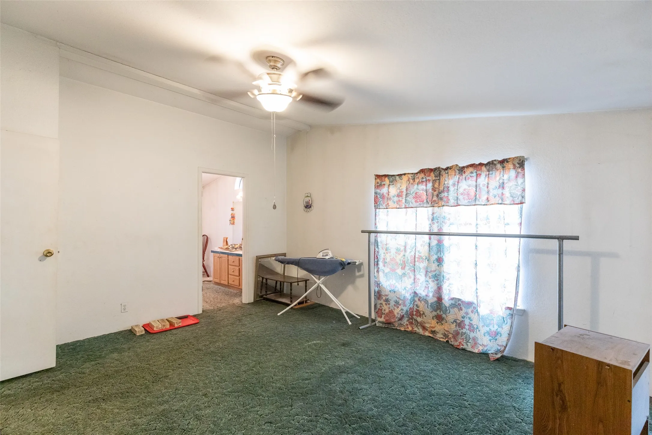 Mobile Home For Sale in Callahan County , 7852 Fm 603, Clyde, Texas 79510, 3 Bedroom, 2 Bathroom, Garage spaces, 1,456 Sqft, built in 1995, mls#21310883, Real Estate Agent in Clyde, Homes For Sale in Callahan county, Homes For Sale in Clyde, Realtor in Clyde Texas, Real Estate Brokerage Independent Realty Texas, Luminita Cordes Realtor