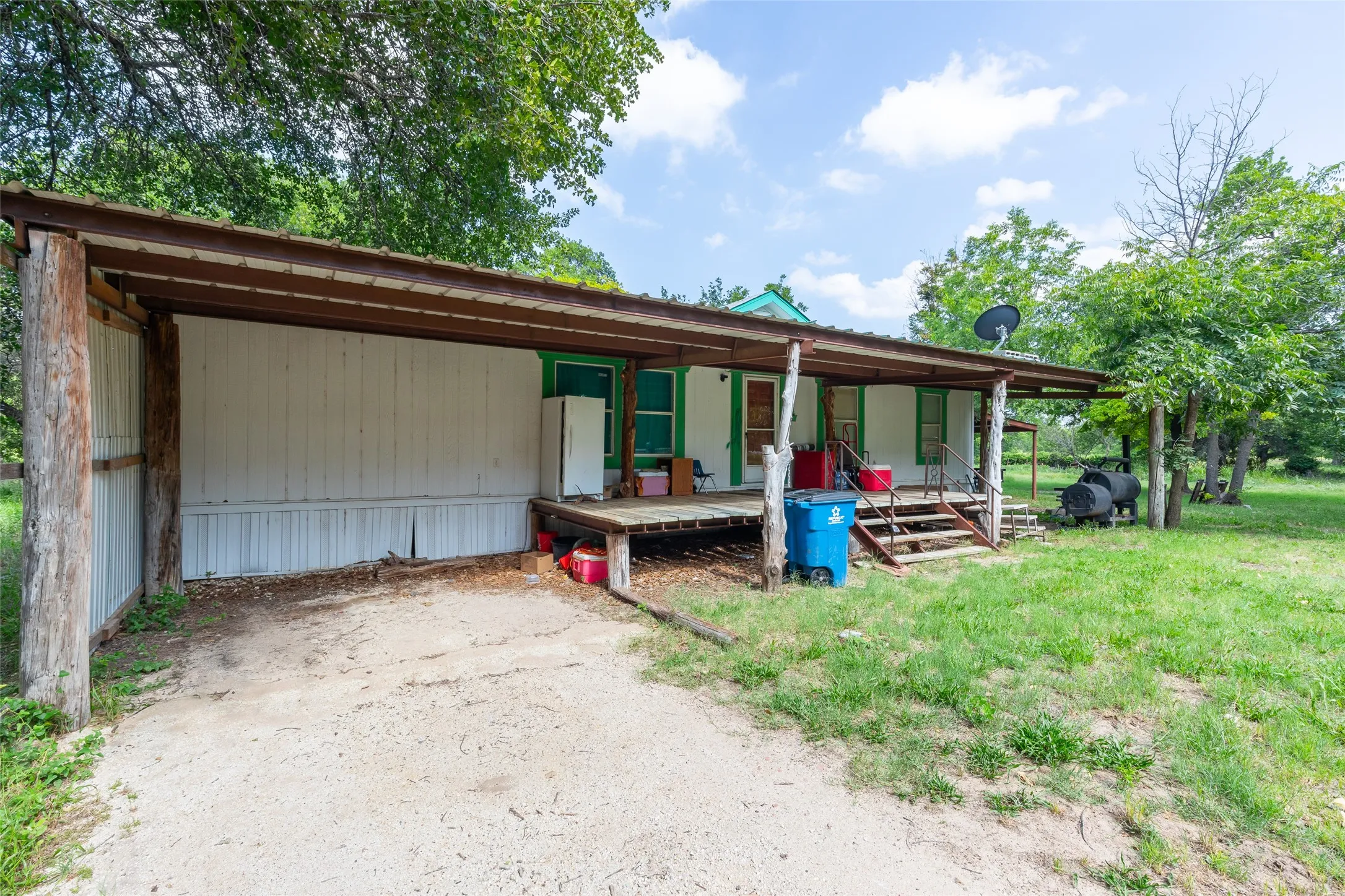 Mobile Home For Sale in Callahan County , 7852 Fm 603, Clyde, Texas 79510, 3 Bedroom, 2 Bathroom, Garage spaces, 1,456 Sqft, built in 1995, mls#21310883, Real Estate Agent in Clyde, Homes For Sale in Callahan county, Homes For Sale in Clyde, Realtor in Clyde Texas, Real Estate Brokerage Independent Realty Texas, Luminita Cordes Realtor